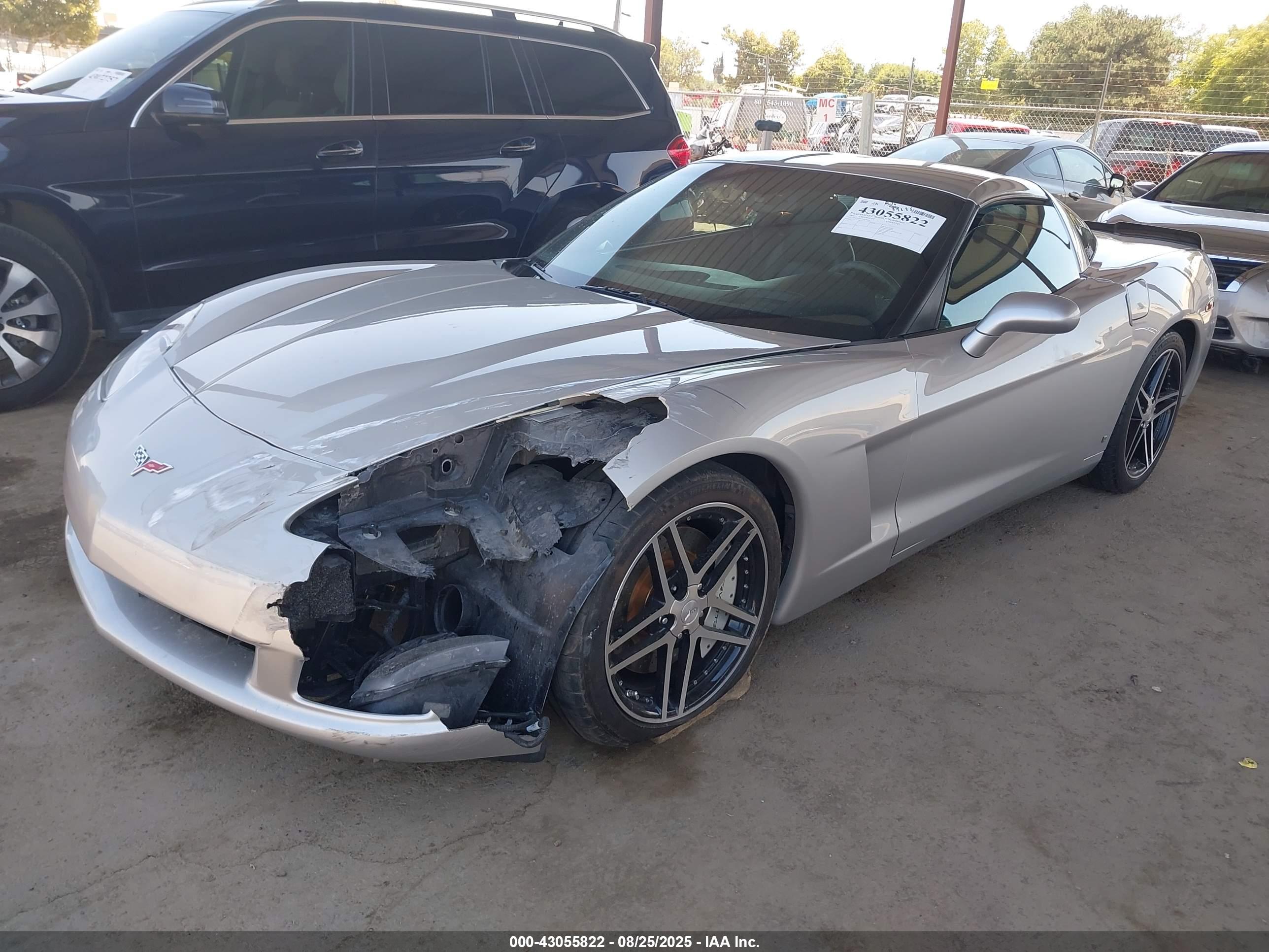 CHEVROLET CORVETTE image 2