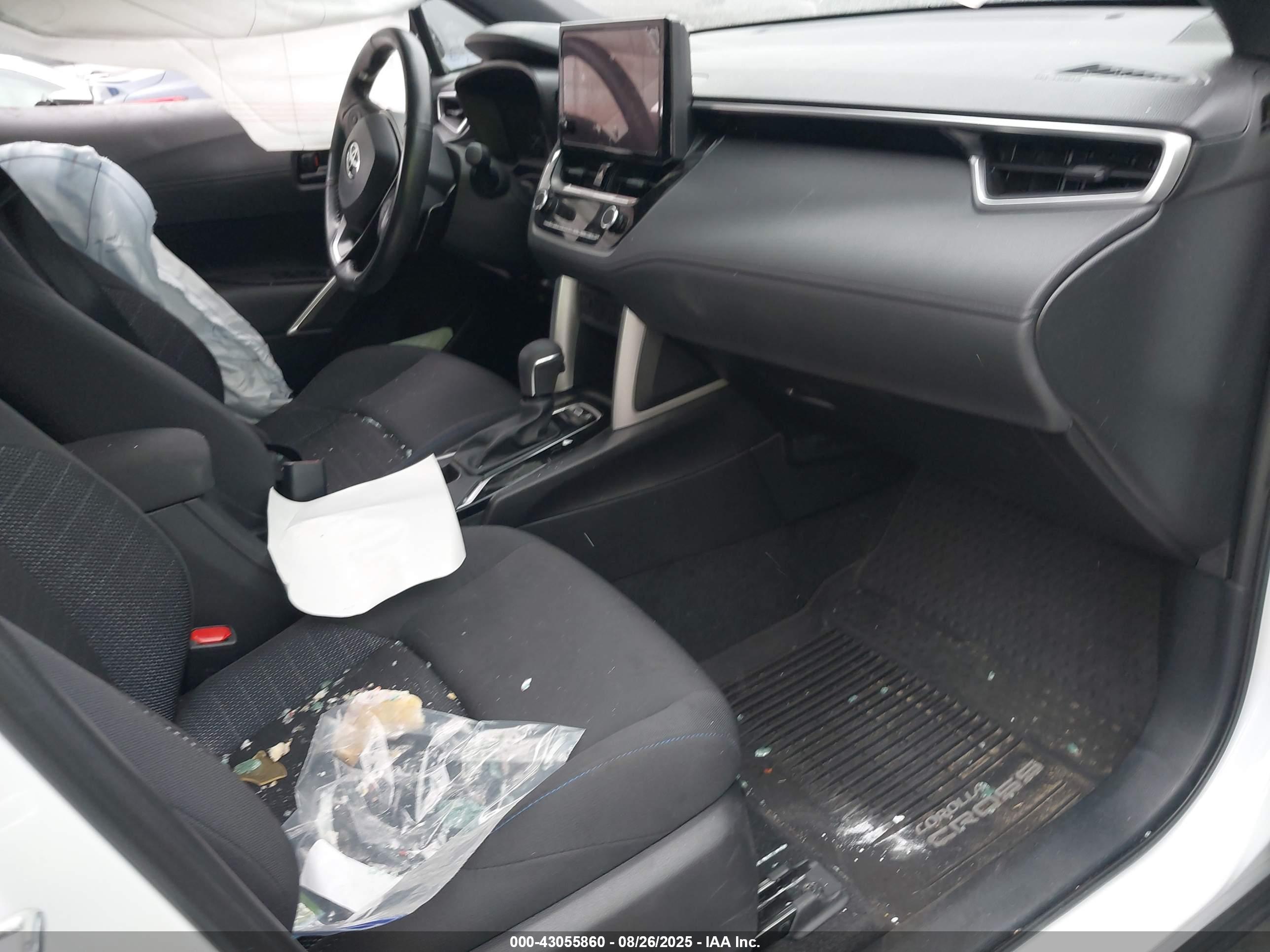 TOYOTA COROLLA image 5