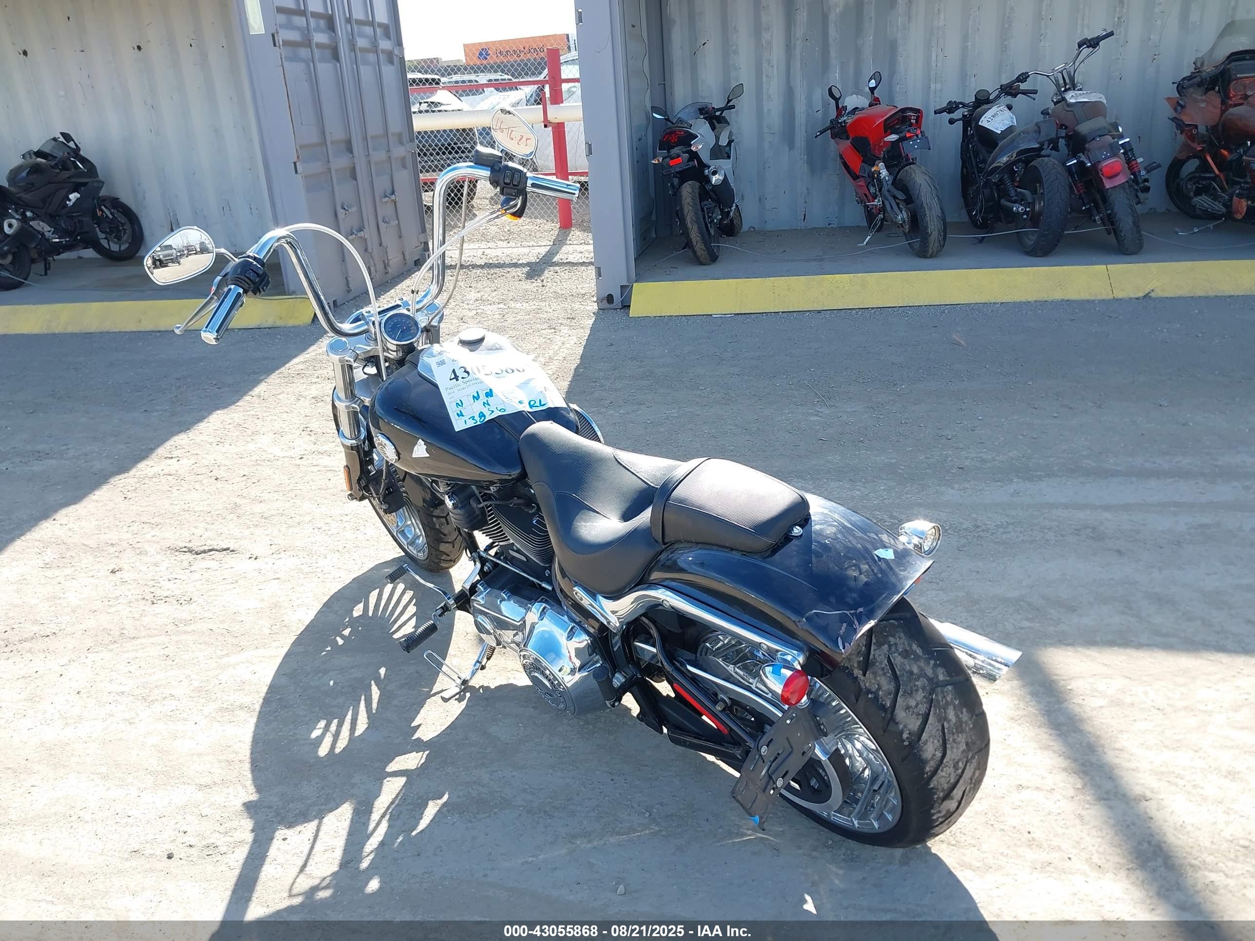 HARLEY-DAVIDSON FXSB image 3