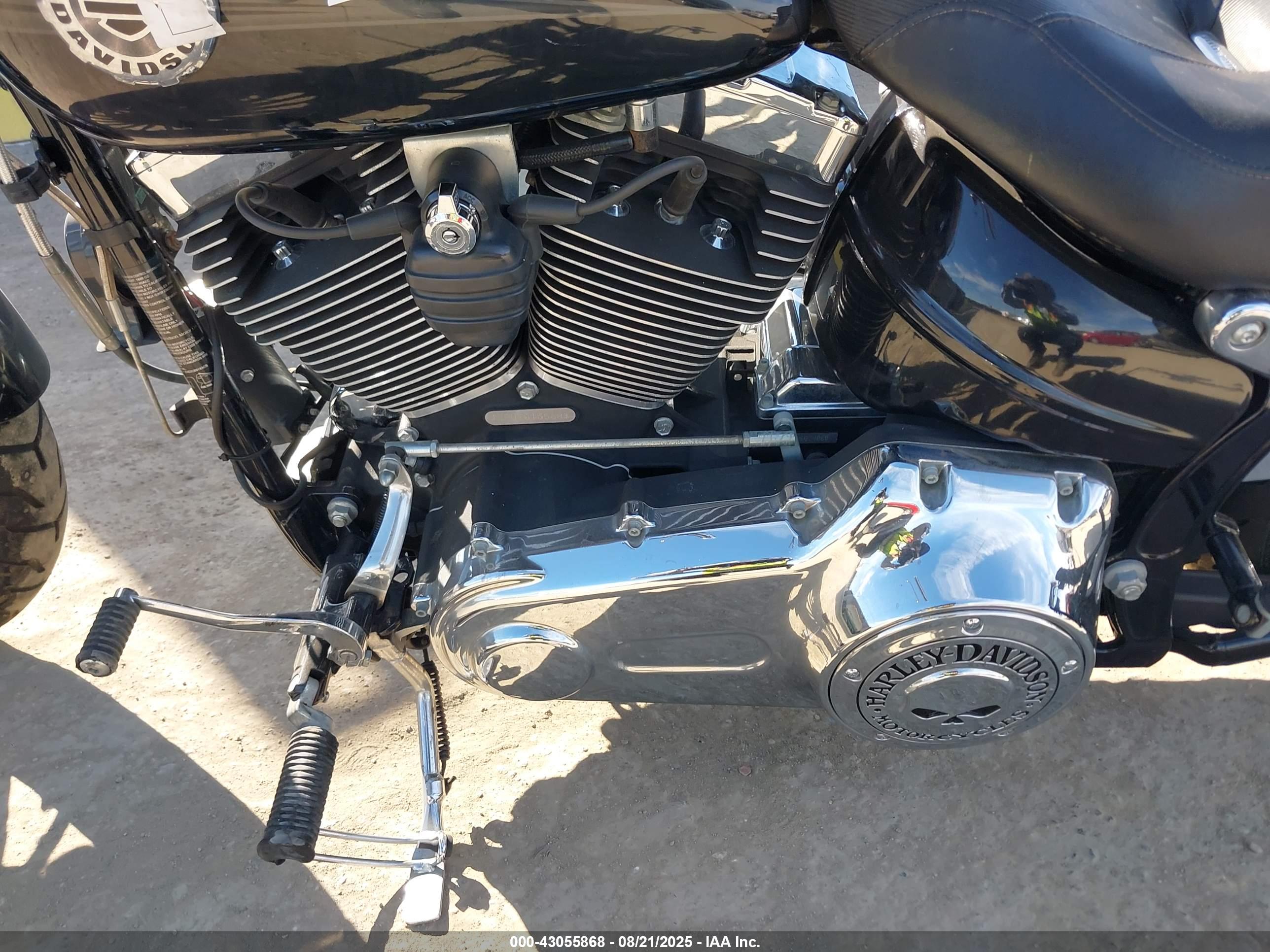 HARLEY-DAVIDSON FXSB image 9