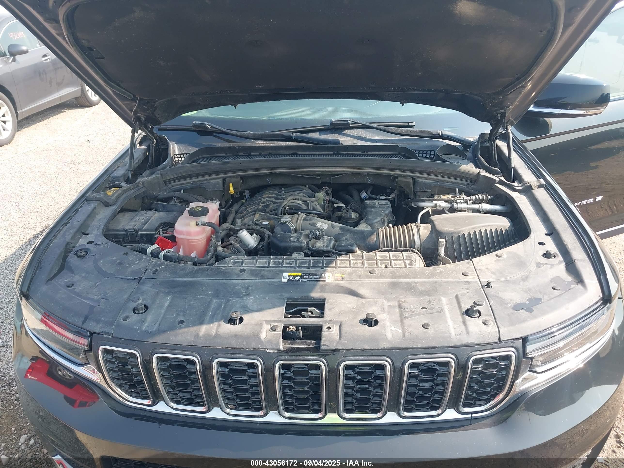 JEEP GRAND image 10
