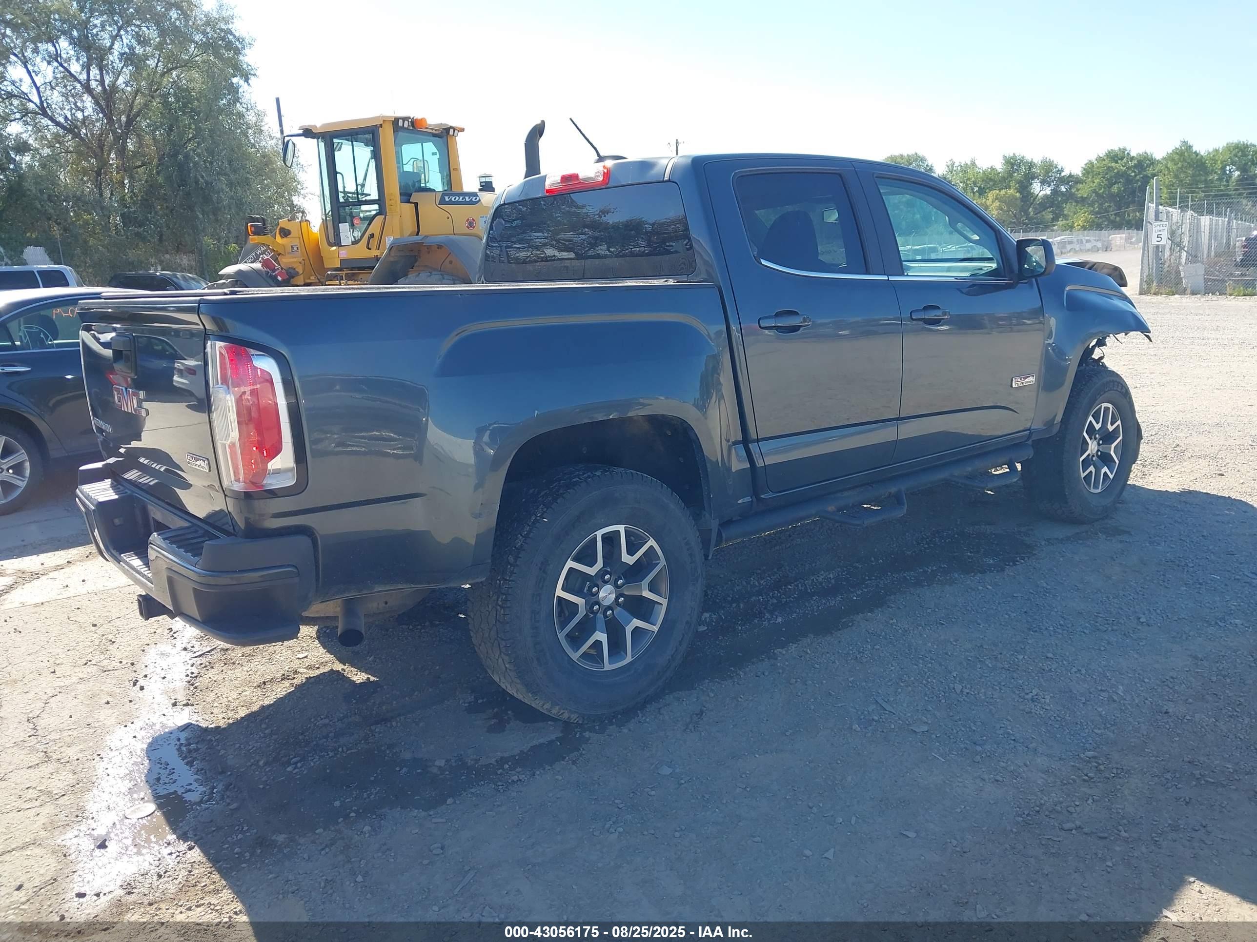 GMC CANYON image 4