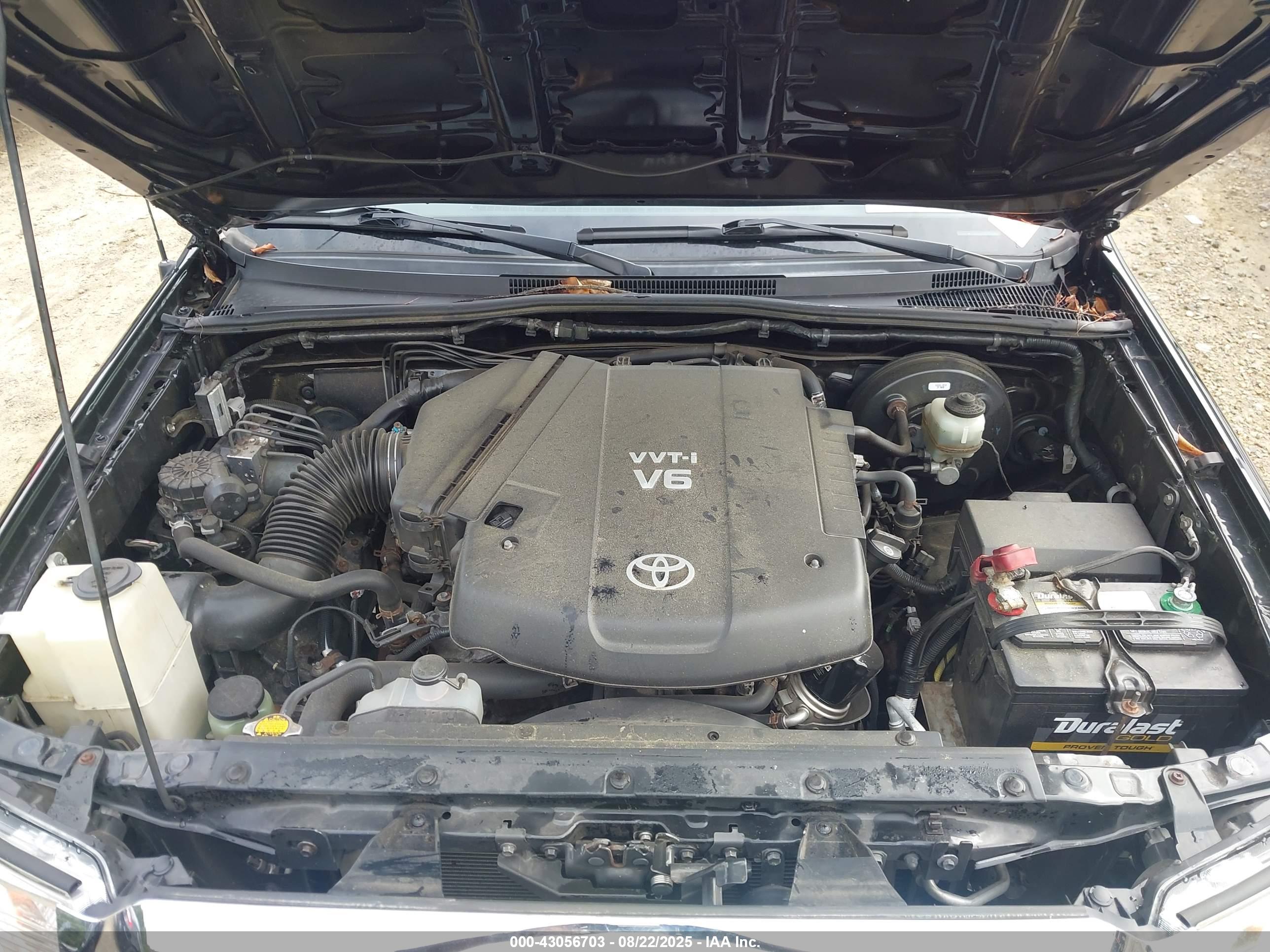 TOYOTA TACOMA image 10