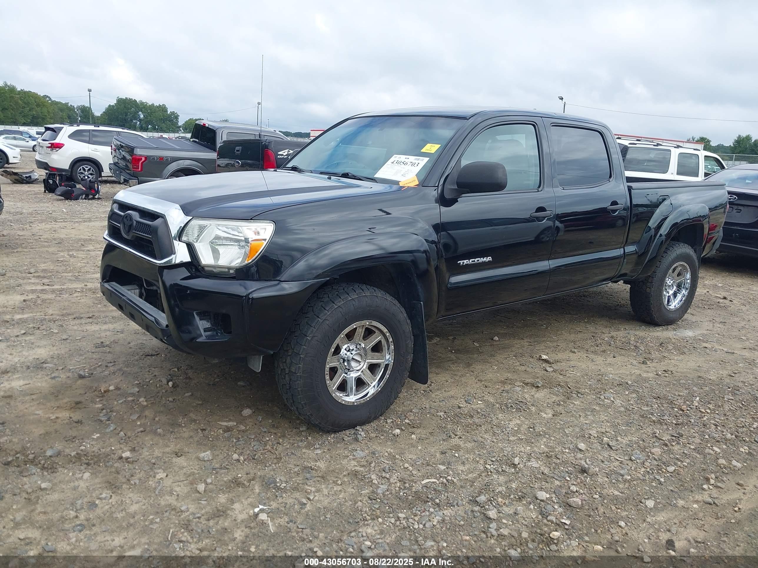 TOYOTA TACOMA image 2