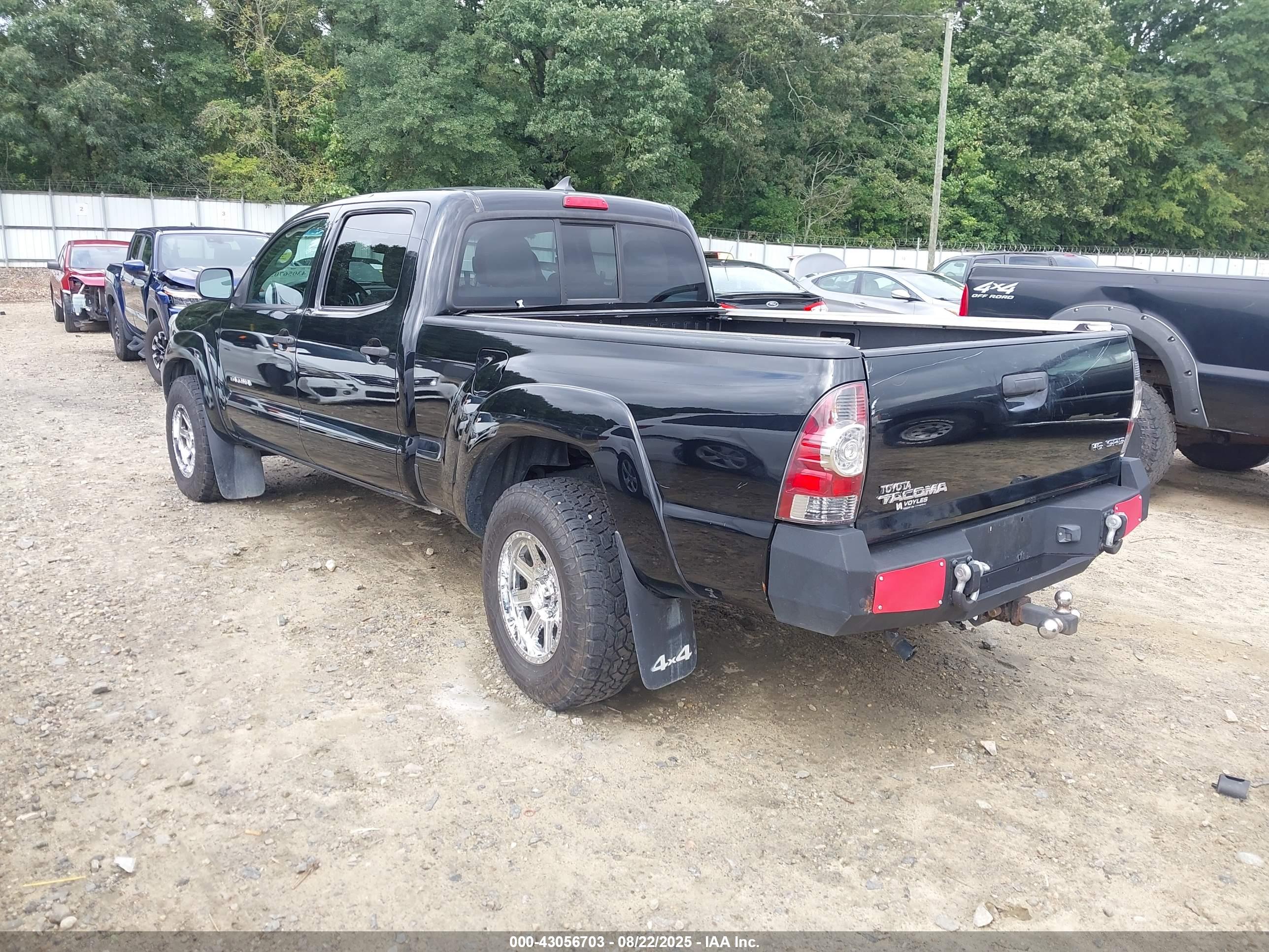 TOYOTA TACOMA image 3