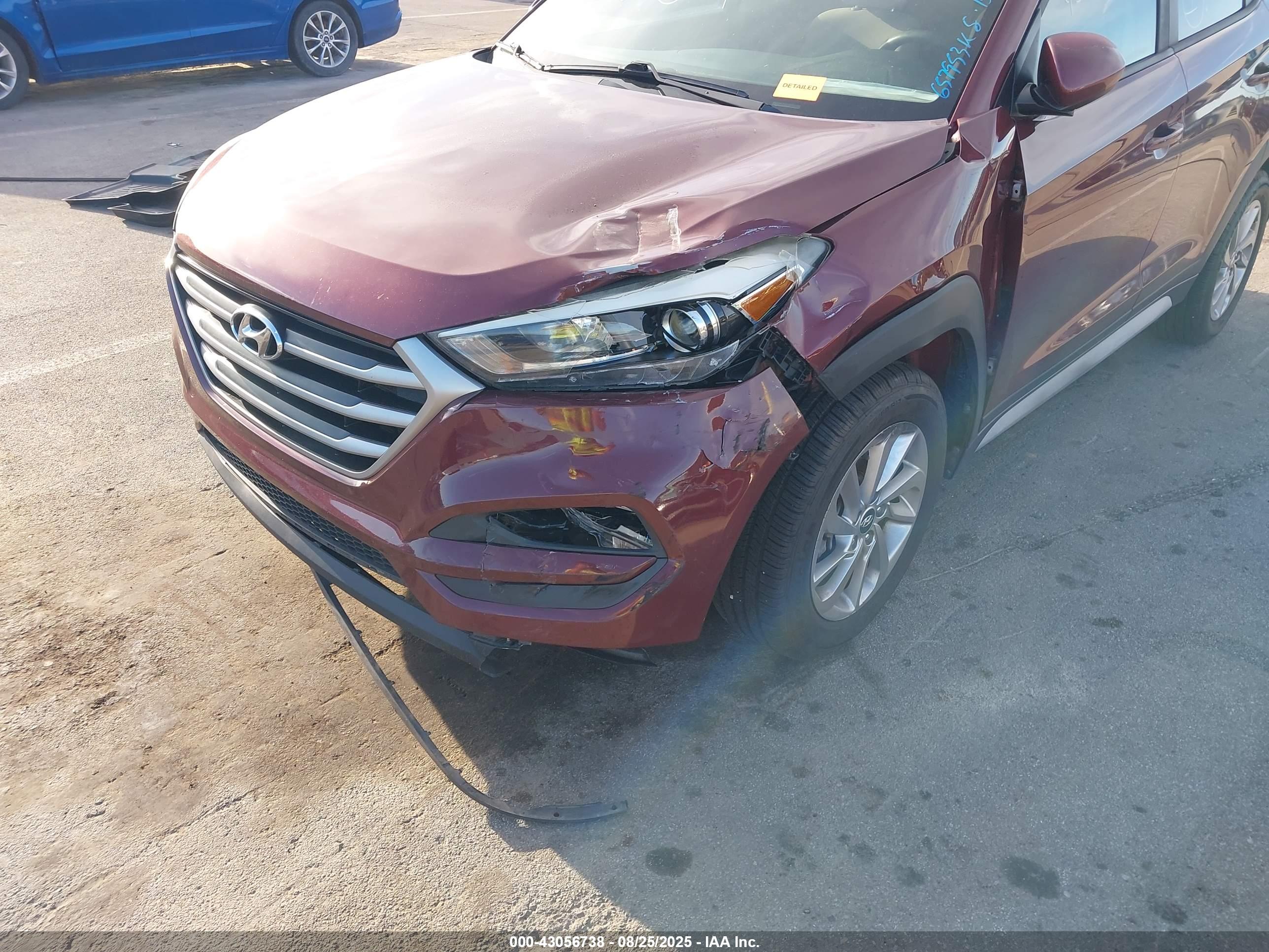 HYUNDAI TUCSON image 6