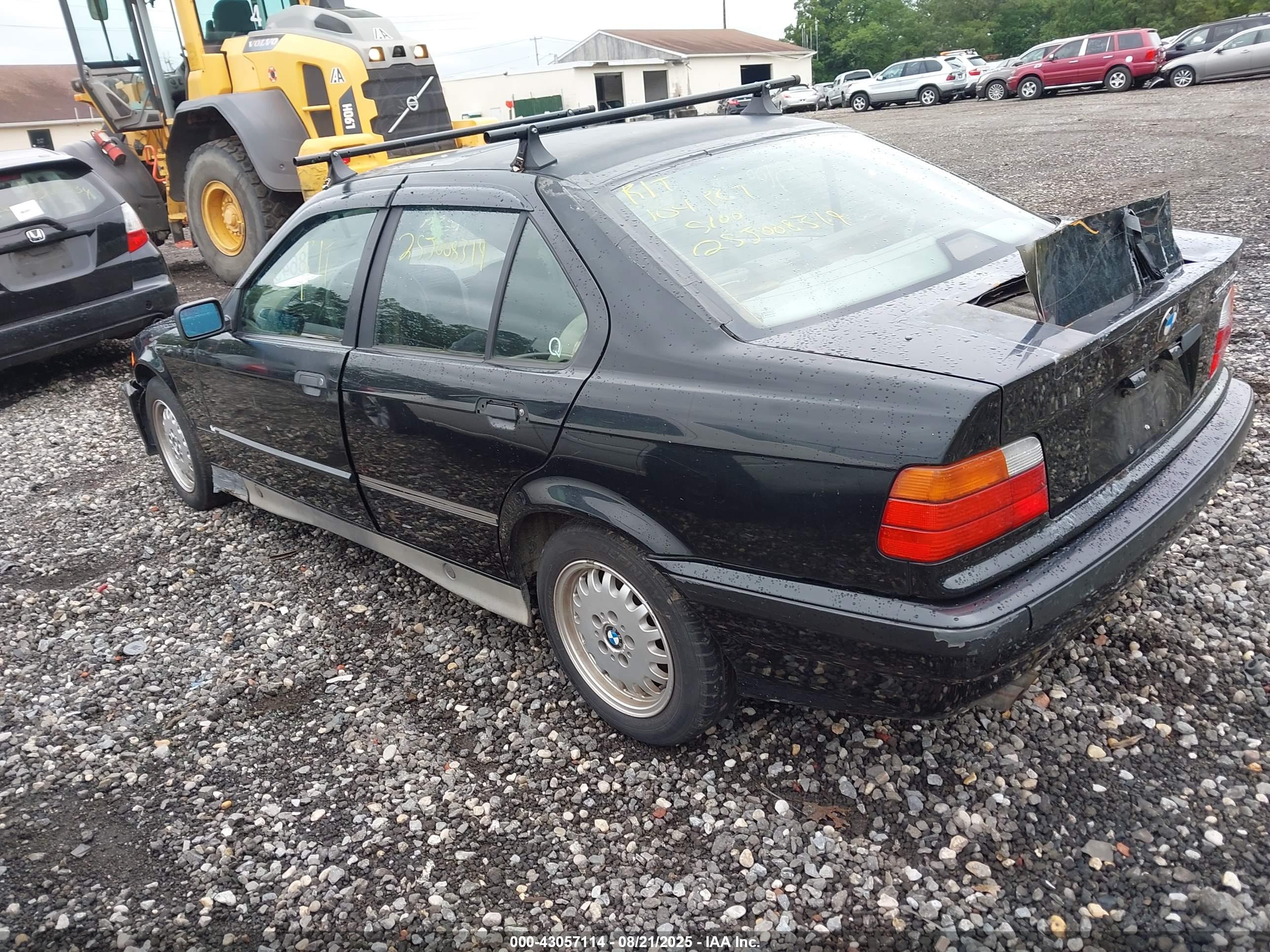 BMW 325 image 3