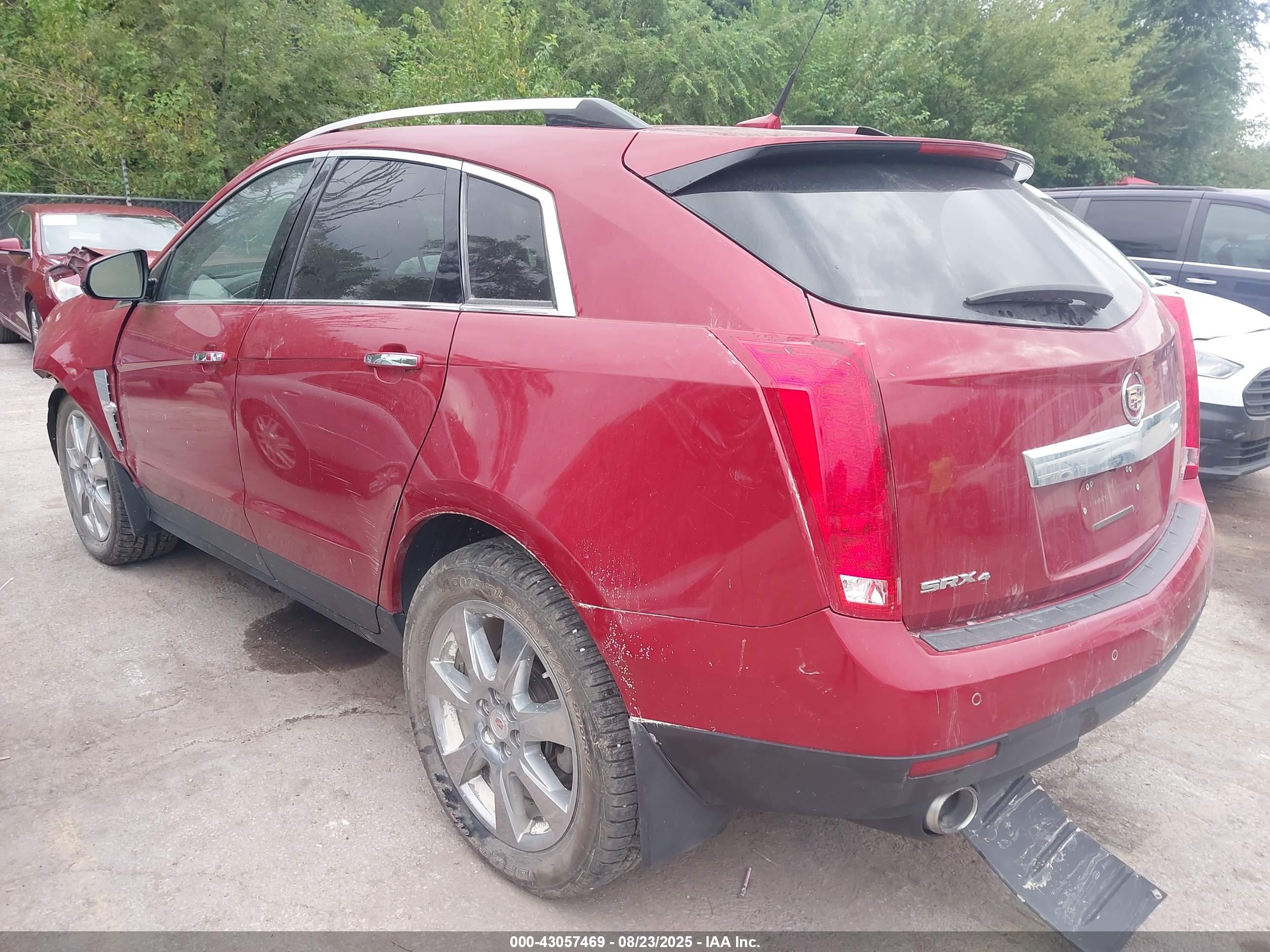 CADILLAC SRX image 3