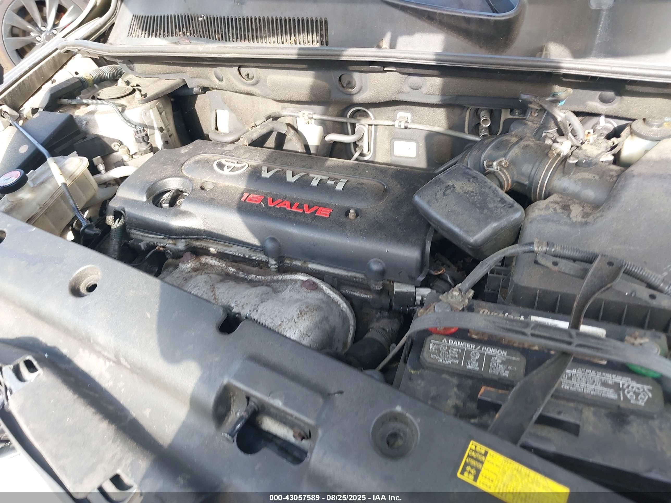 TOYOTA RAV4 image 10
