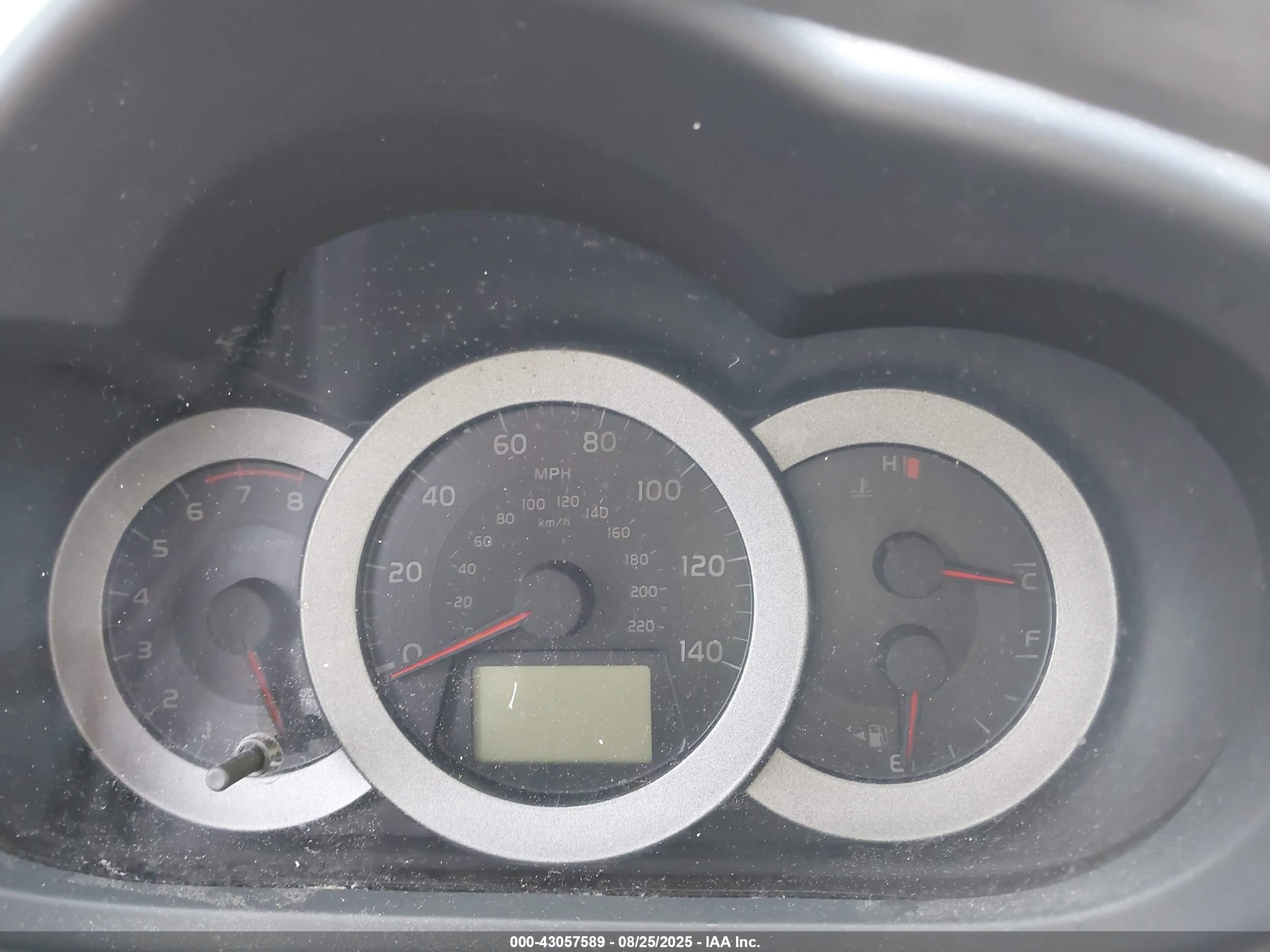TOYOTA RAV4 image 7
