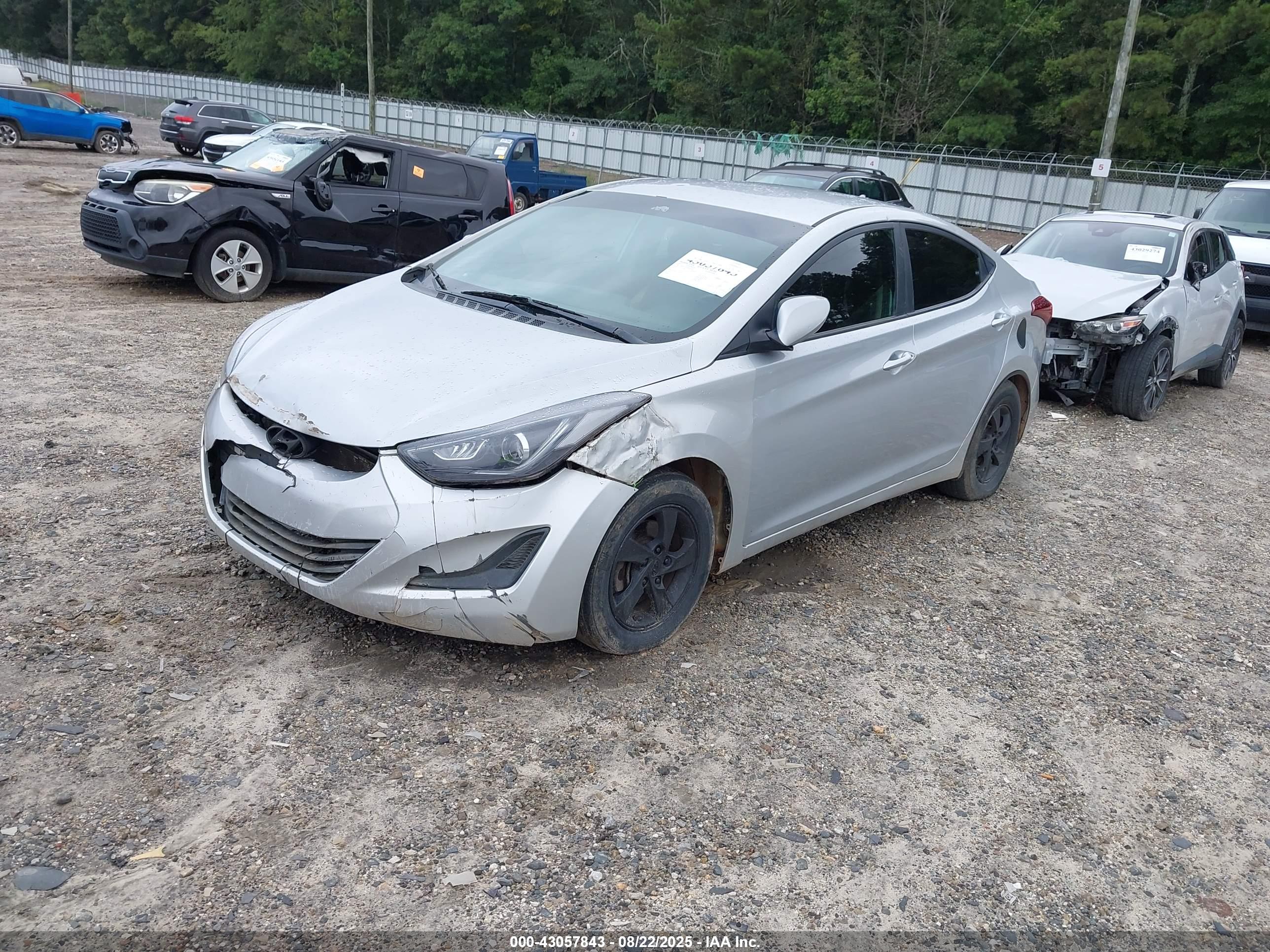 HYUNDAI ELANTRA image 2