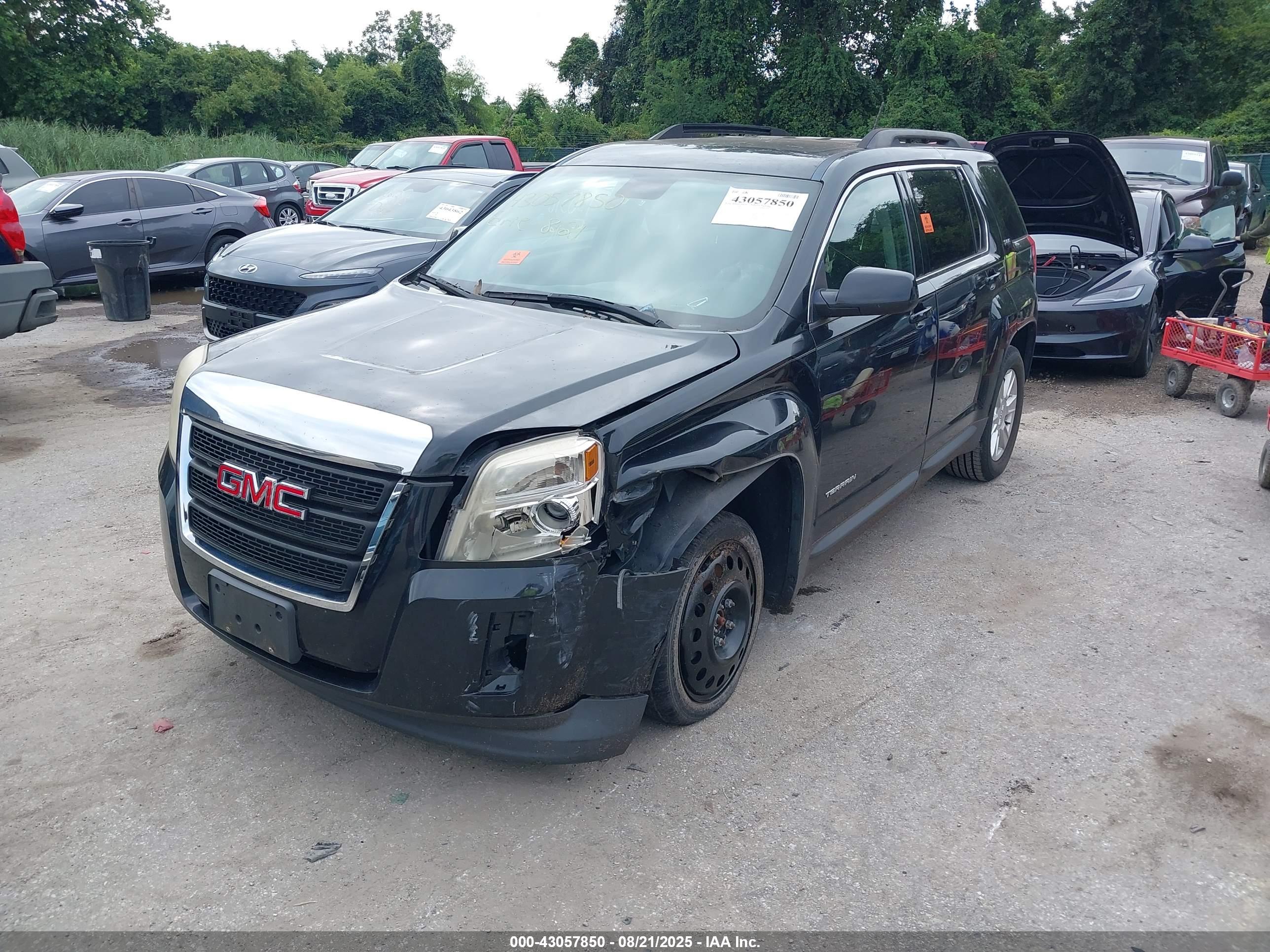 GMC TERRAIN image 2