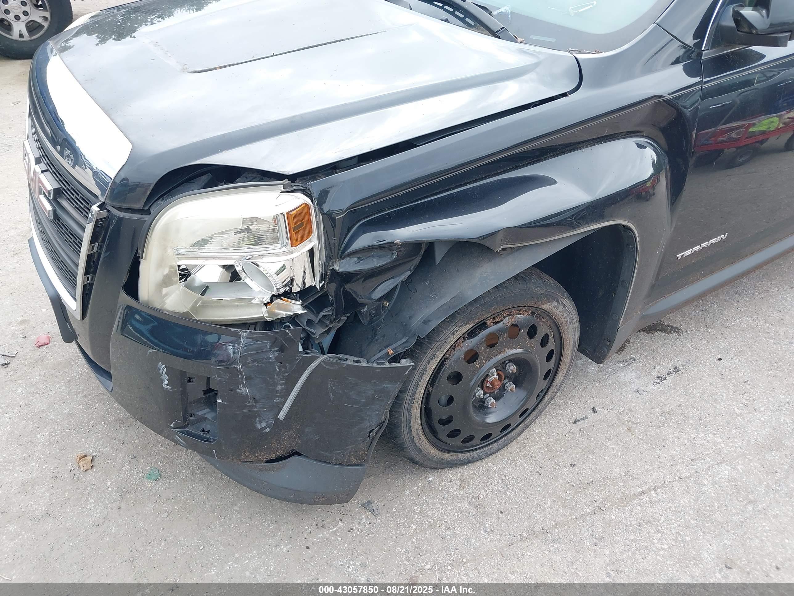GMC TERRAIN image 6