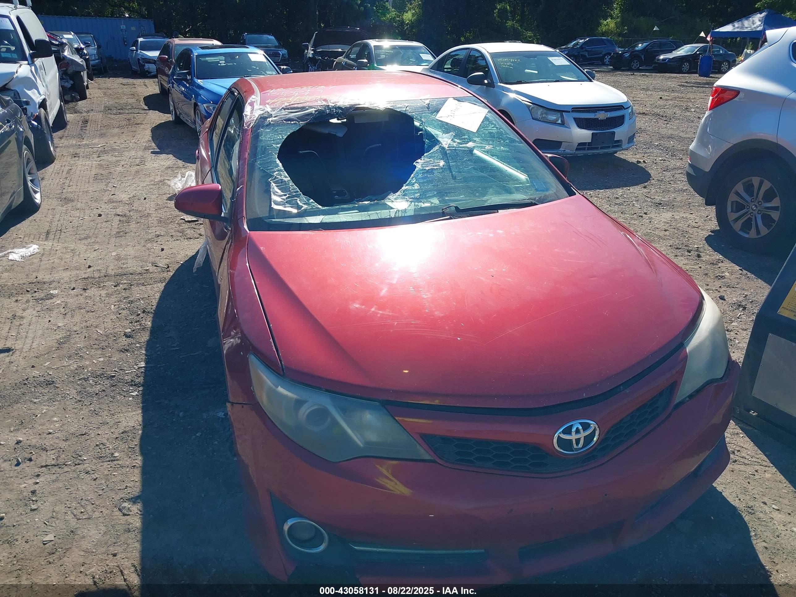 TOYOTA CAMRY image 6