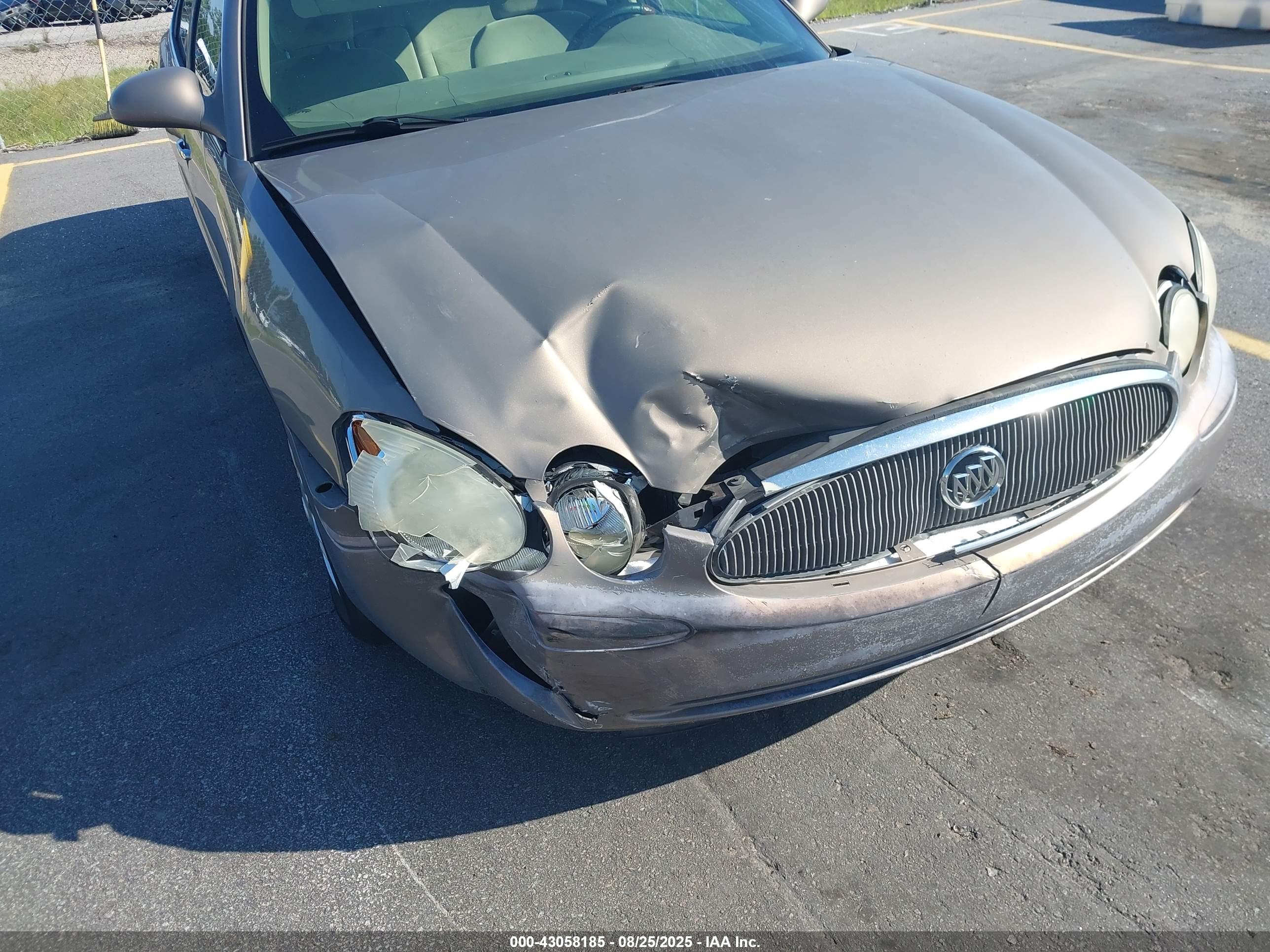 BUICK LACROSSE image 6