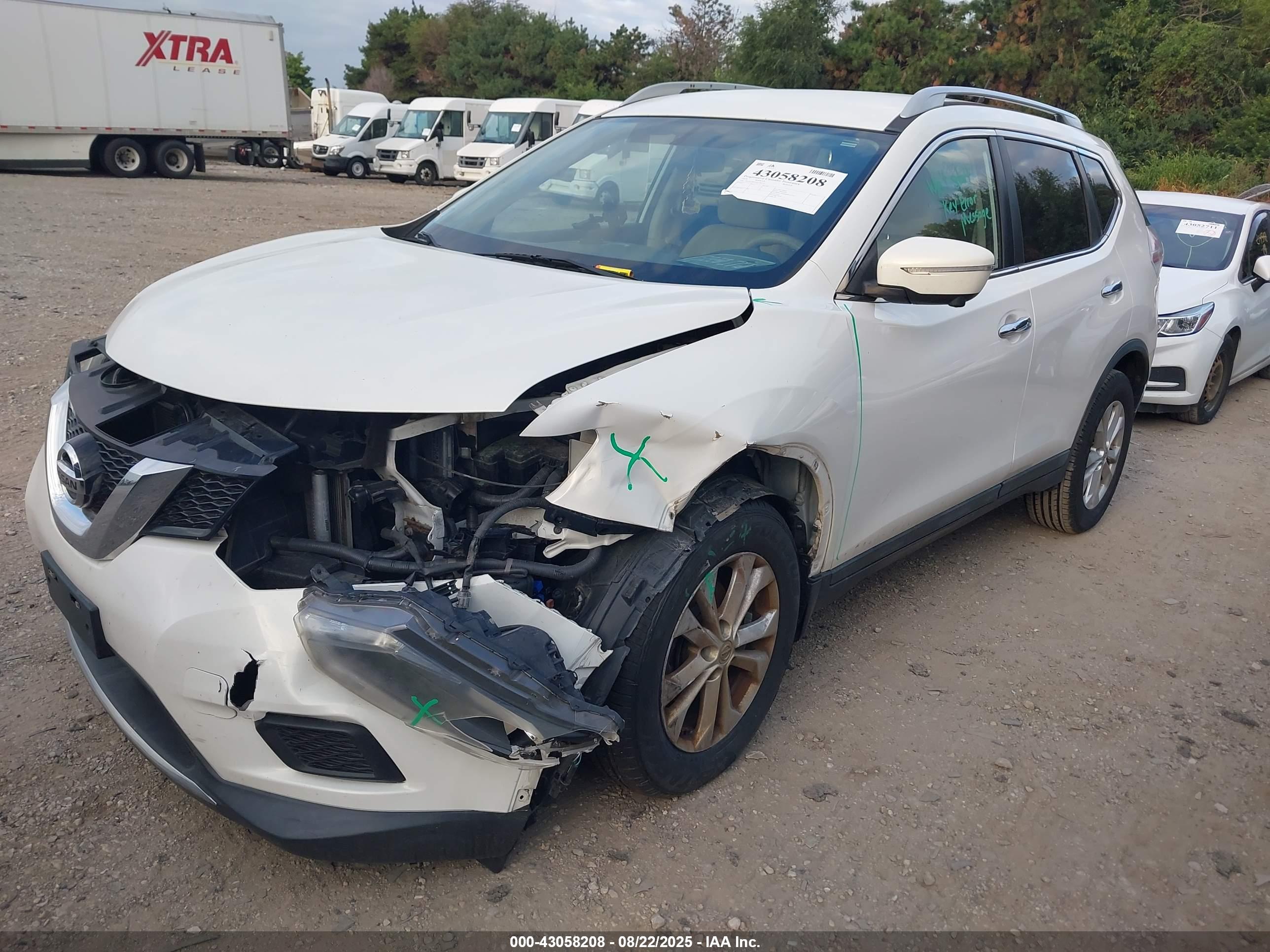 NISSAN ROGUE image 2