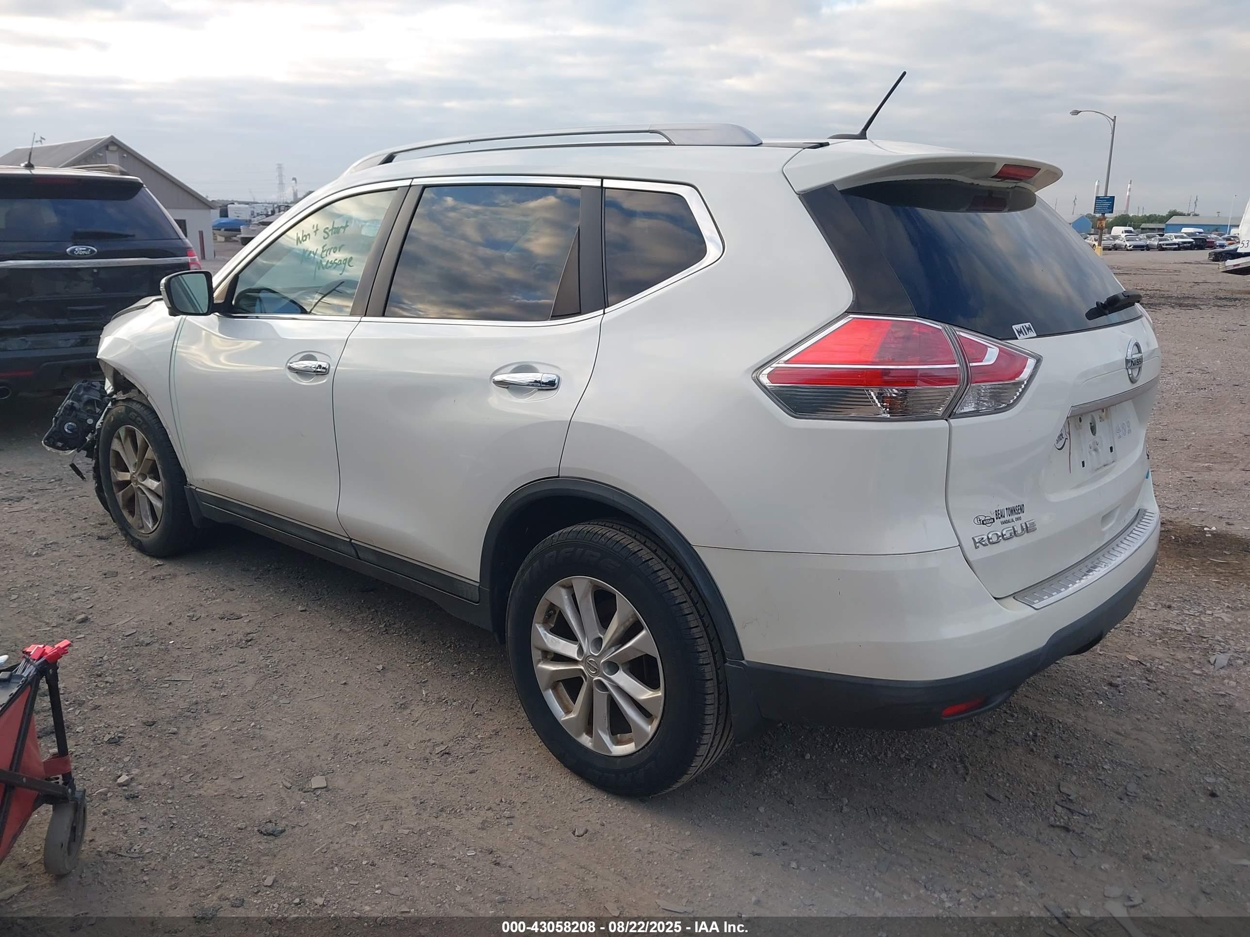 NISSAN ROGUE image 3