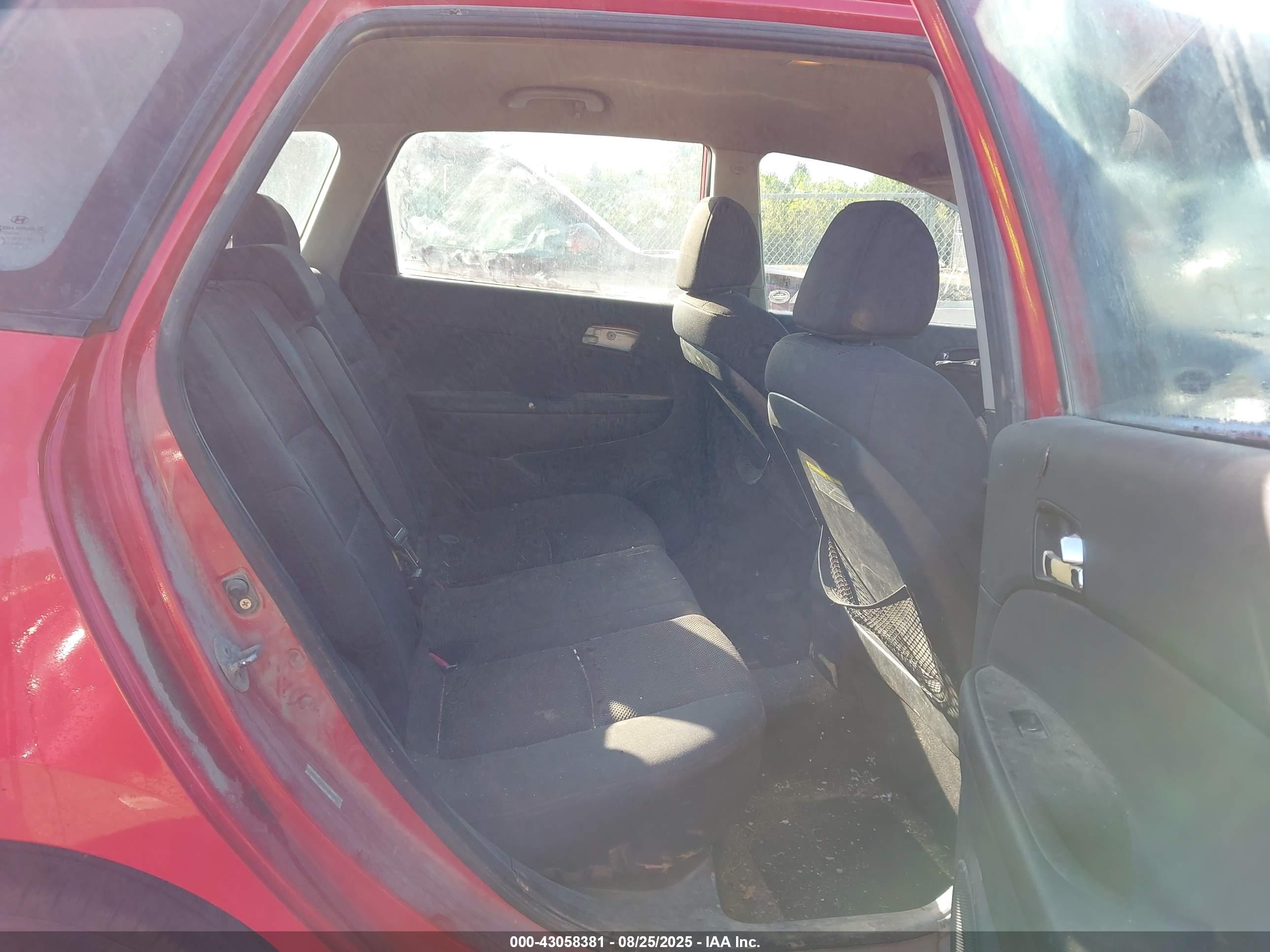 HYUNDAI ELANTRA image 8