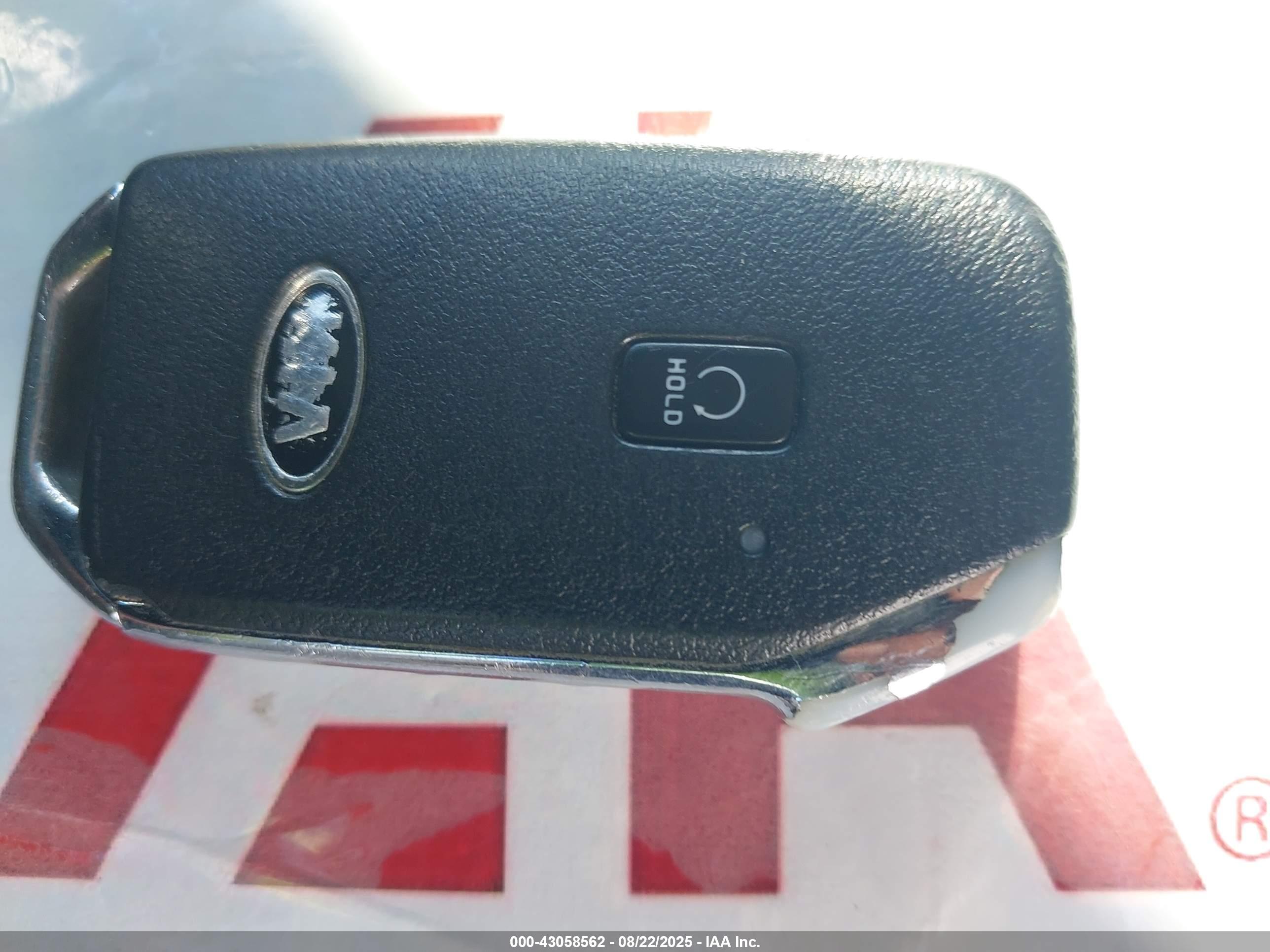 KIA K5 image 11