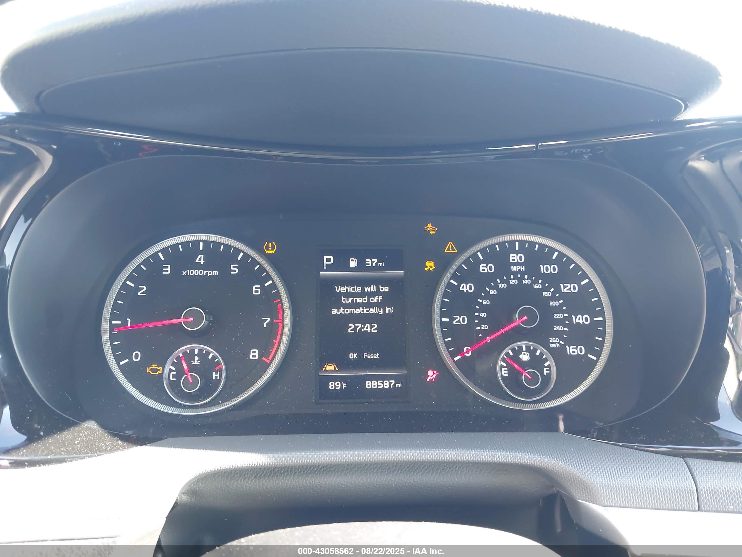KIA K5 image 7