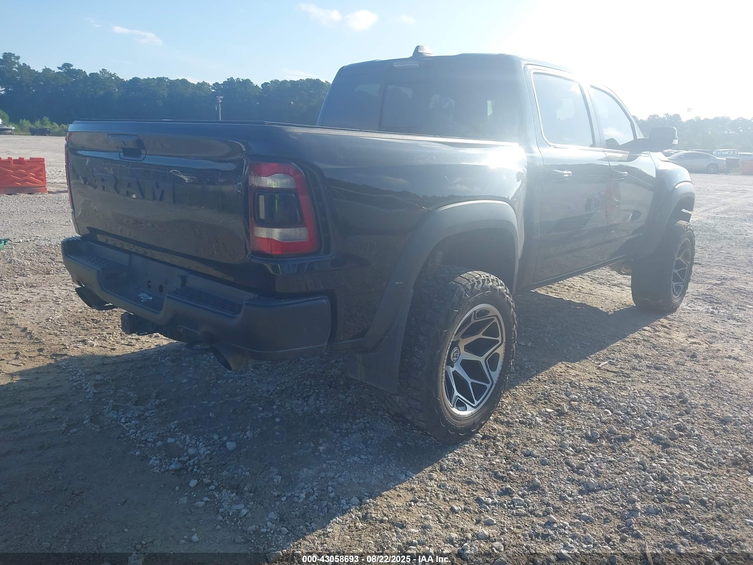 RAM 1500 image 4