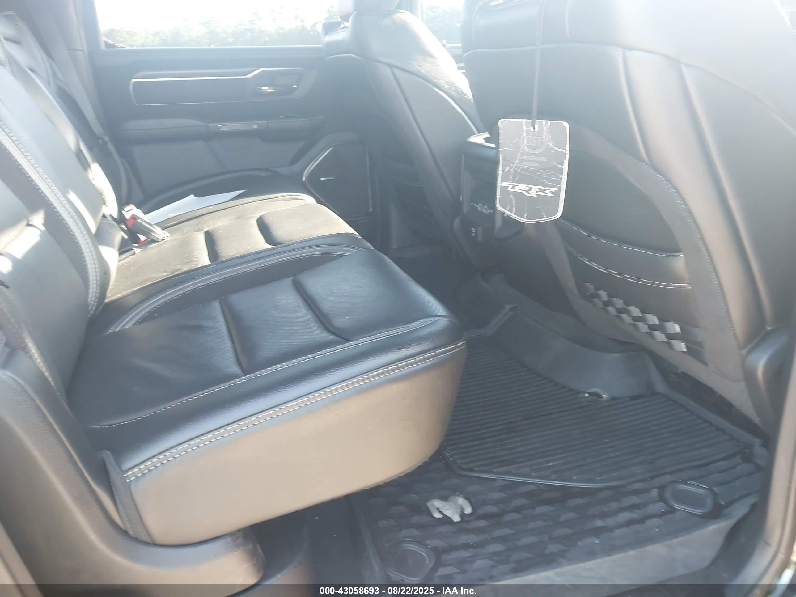 RAM 1500 image 8