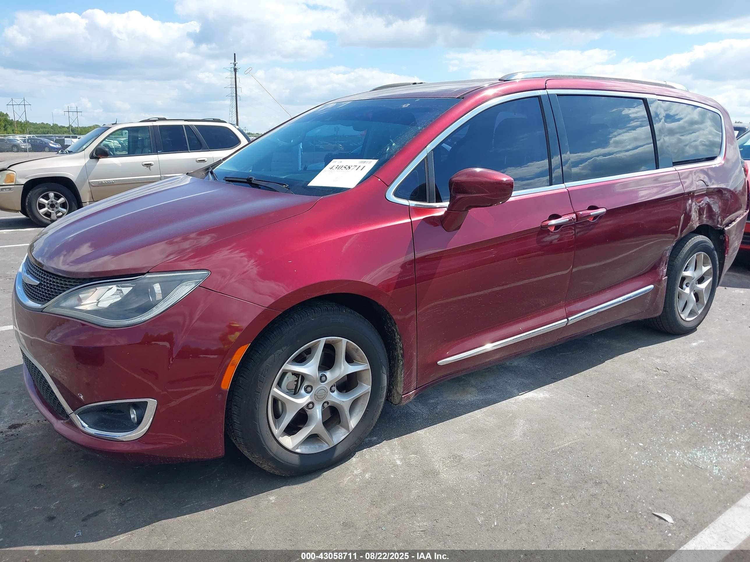 CHRYSLER PACIFICA image 2