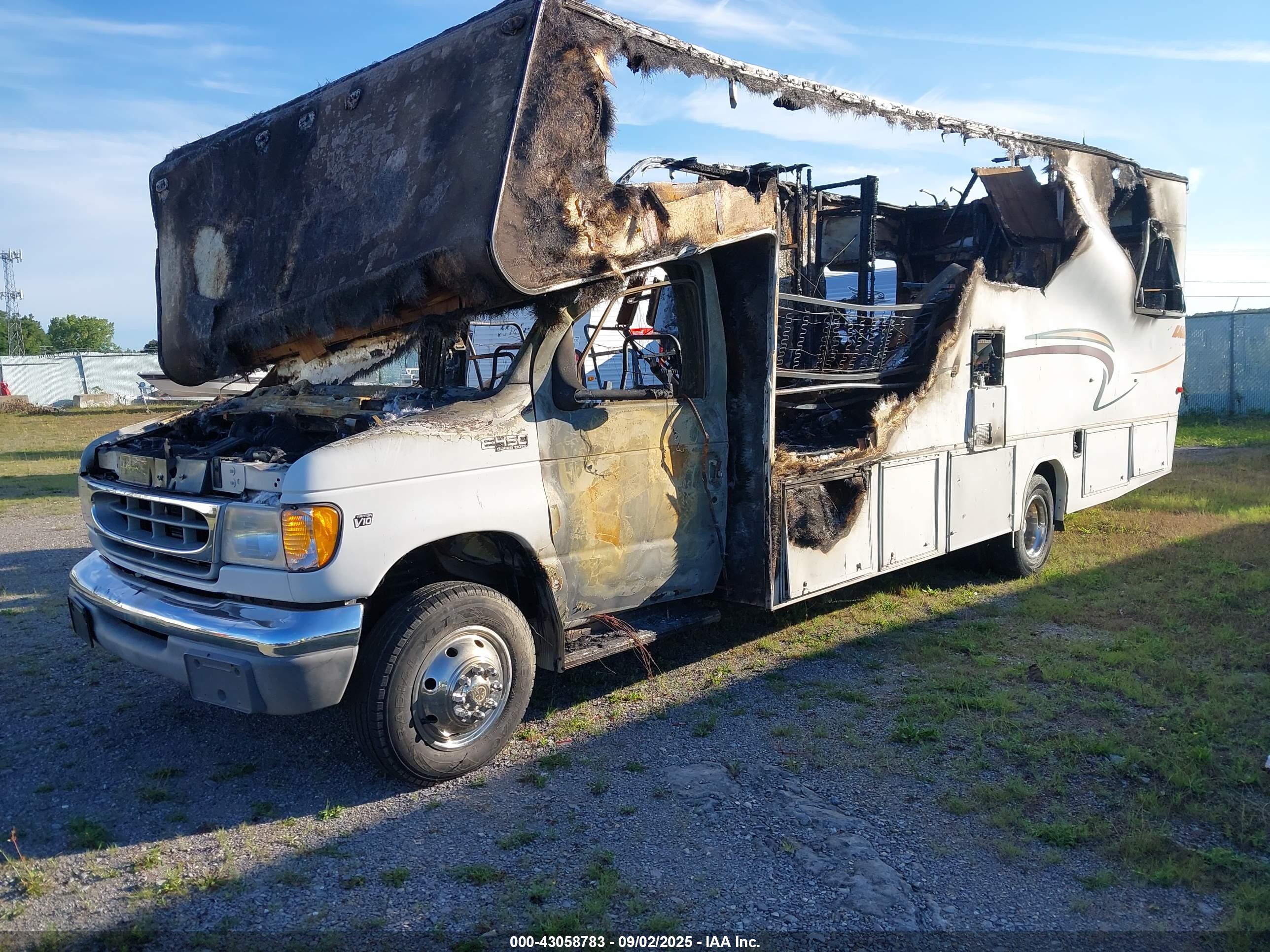 FORD ECONOLINE image 2