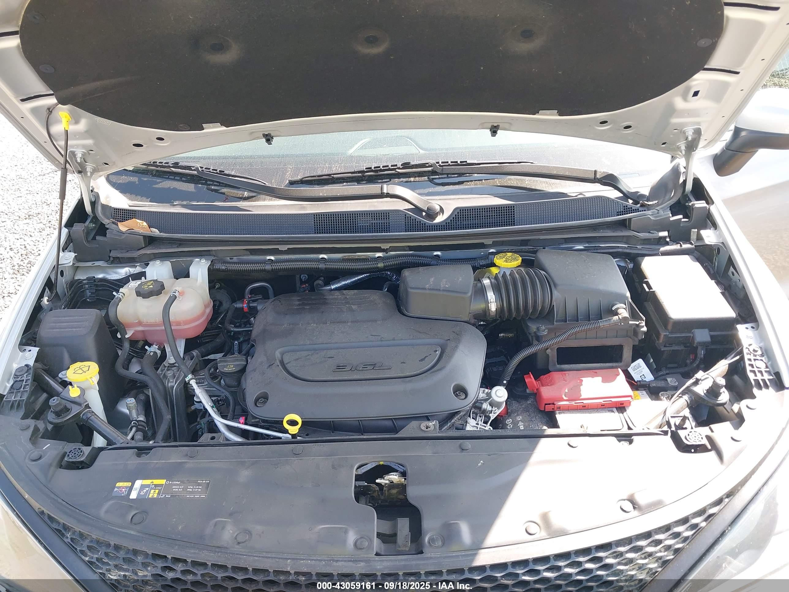 CHRYSLER VOYAGER image 10