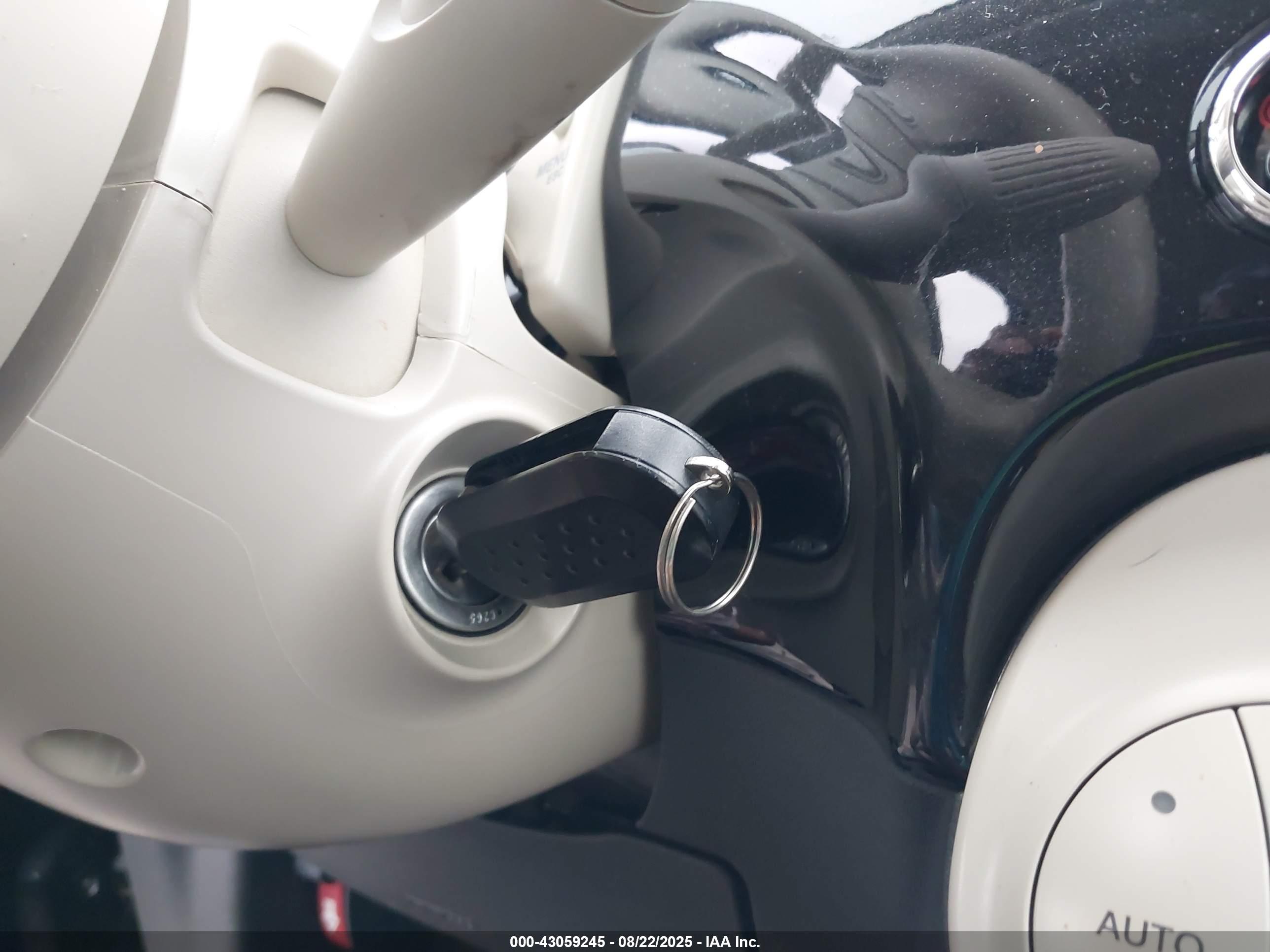 FIAT 500C image 11
