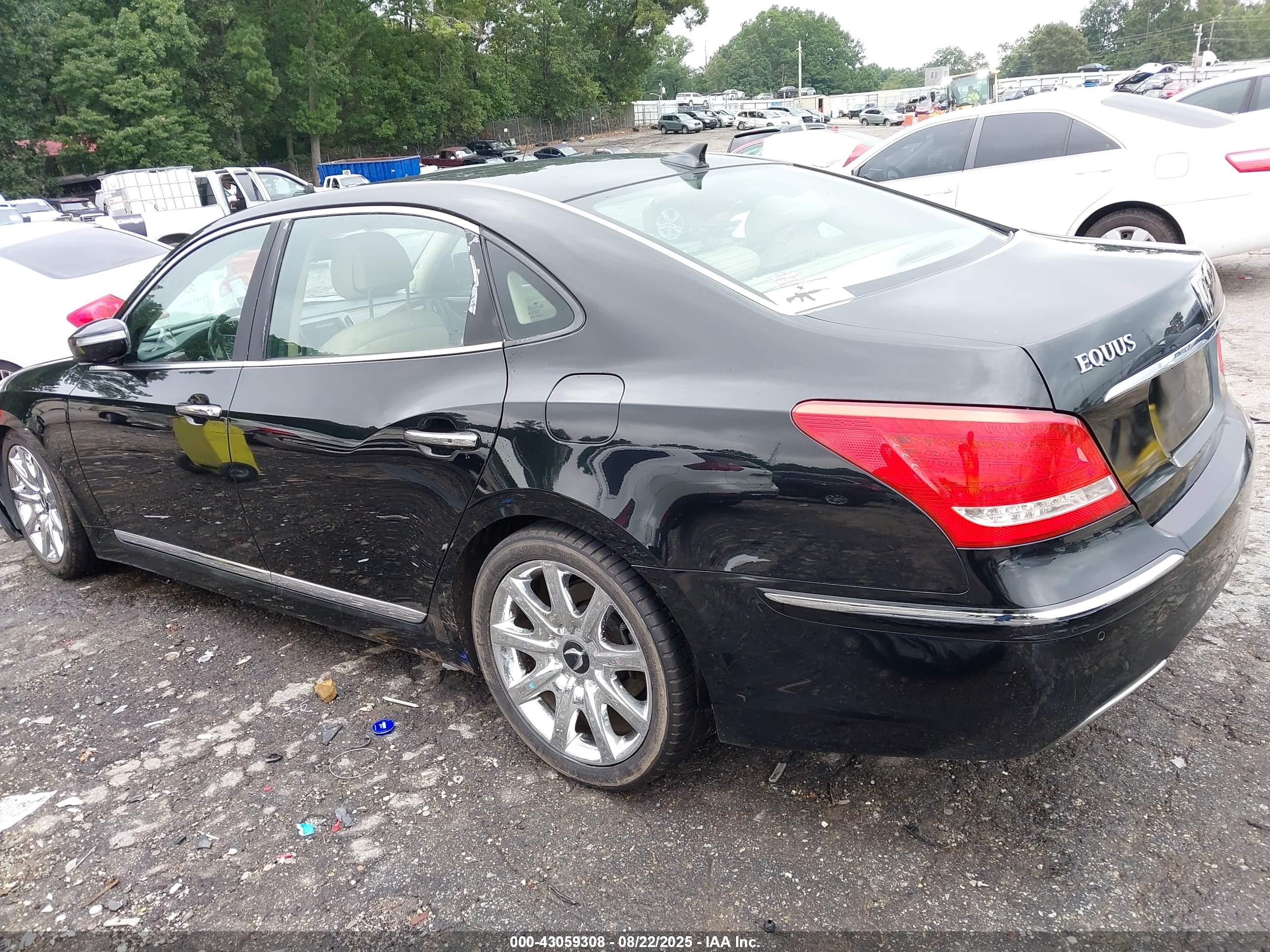 HYUNDAI EQUUS image 3