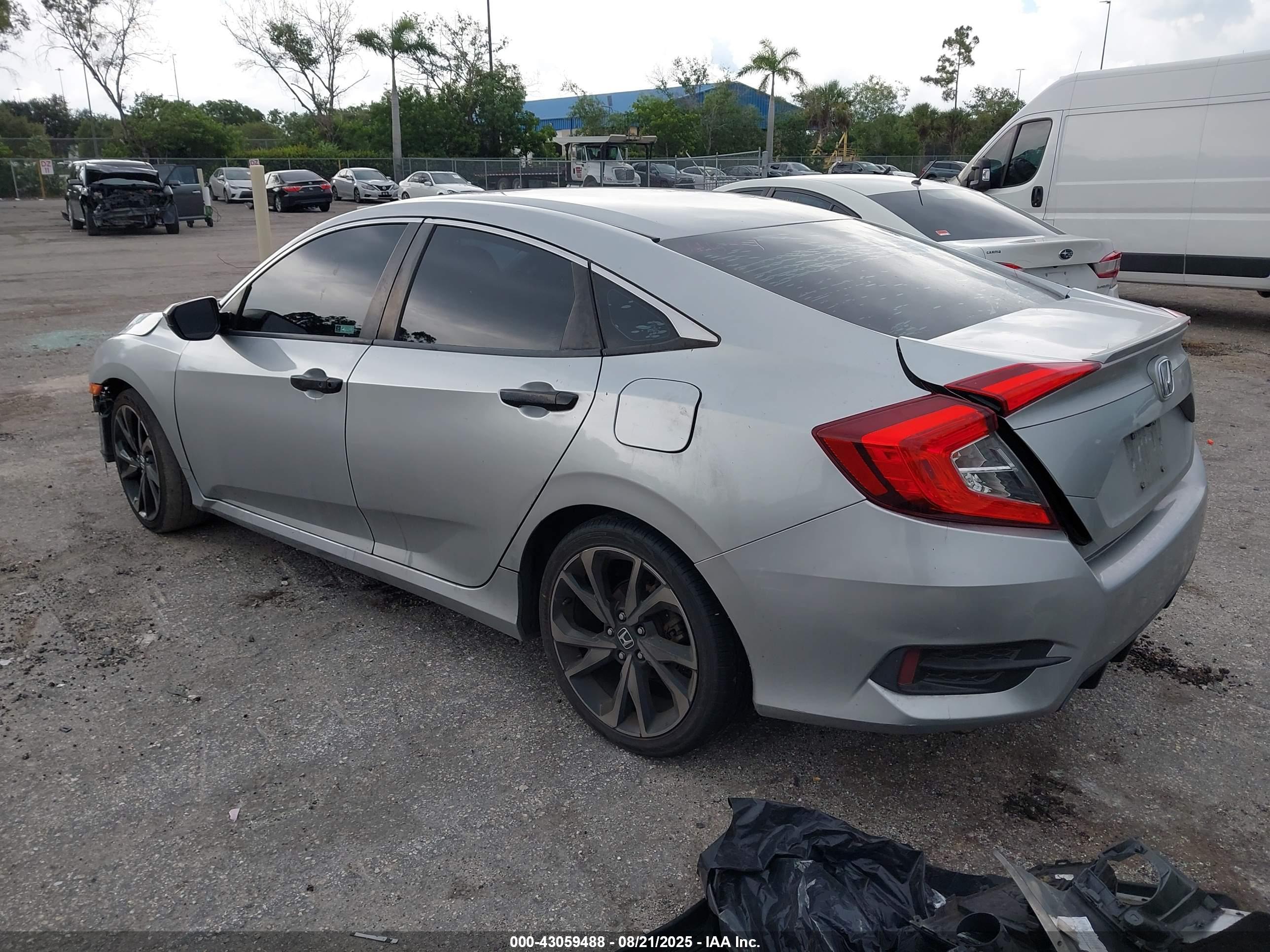 HONDA CIVIC image 3