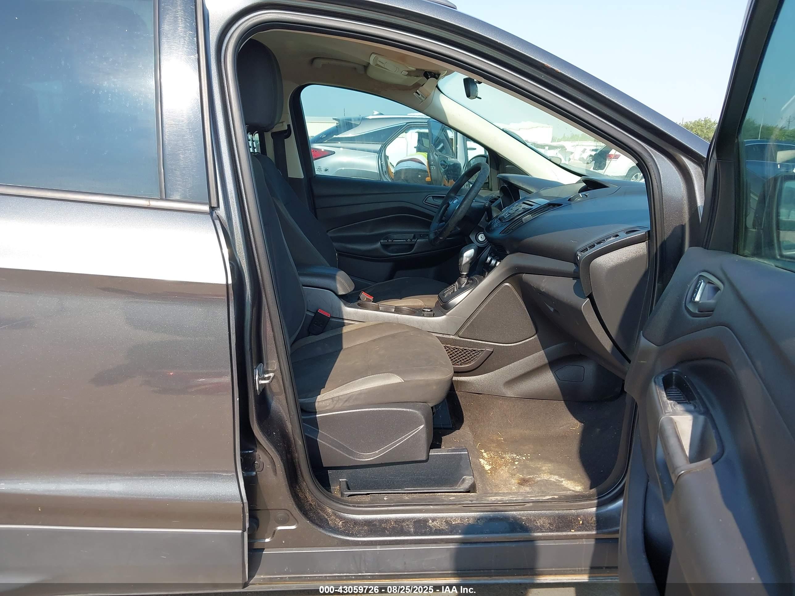 FORD ESCAPE image 5