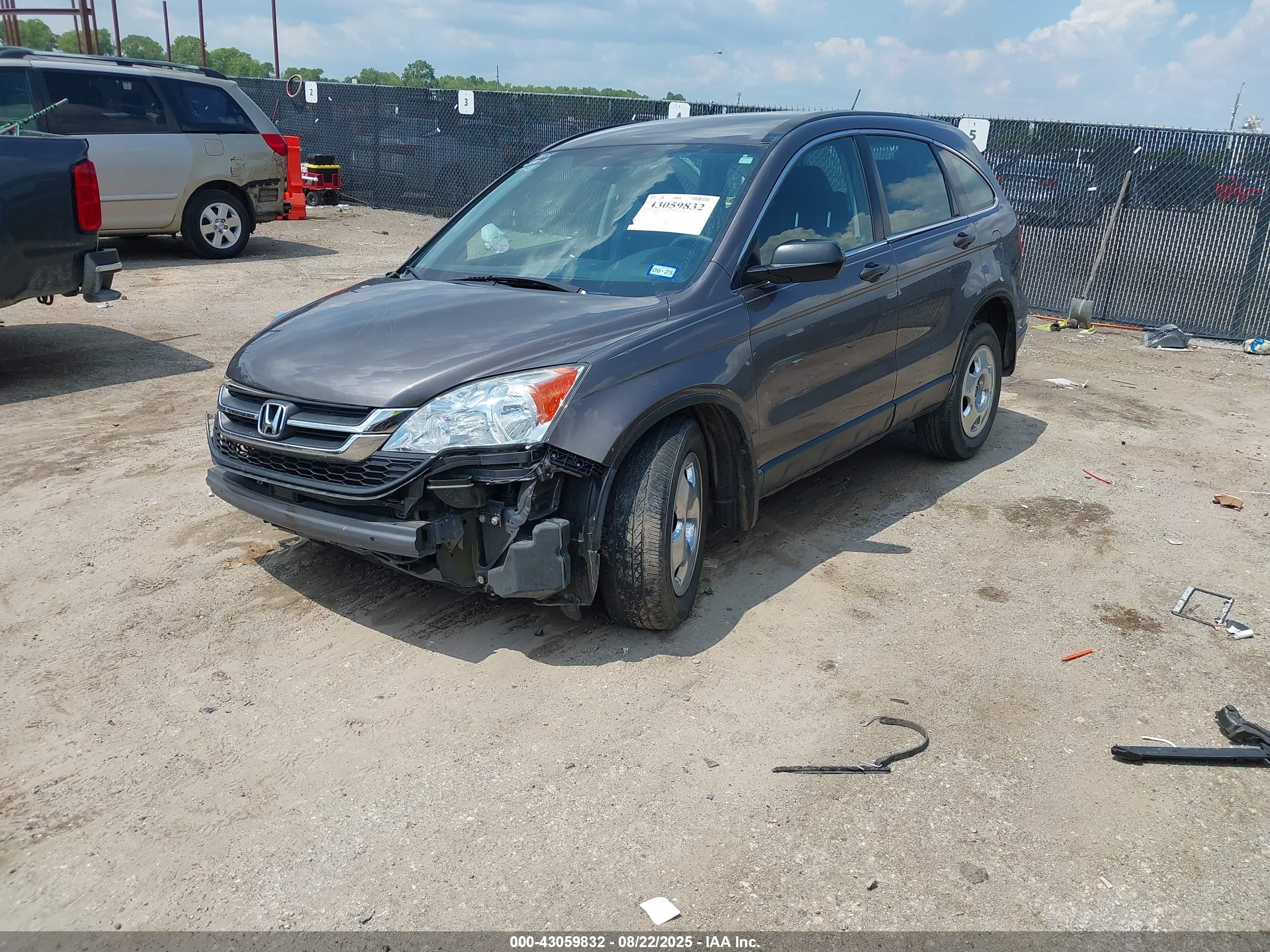 HONDA CR-V image 2