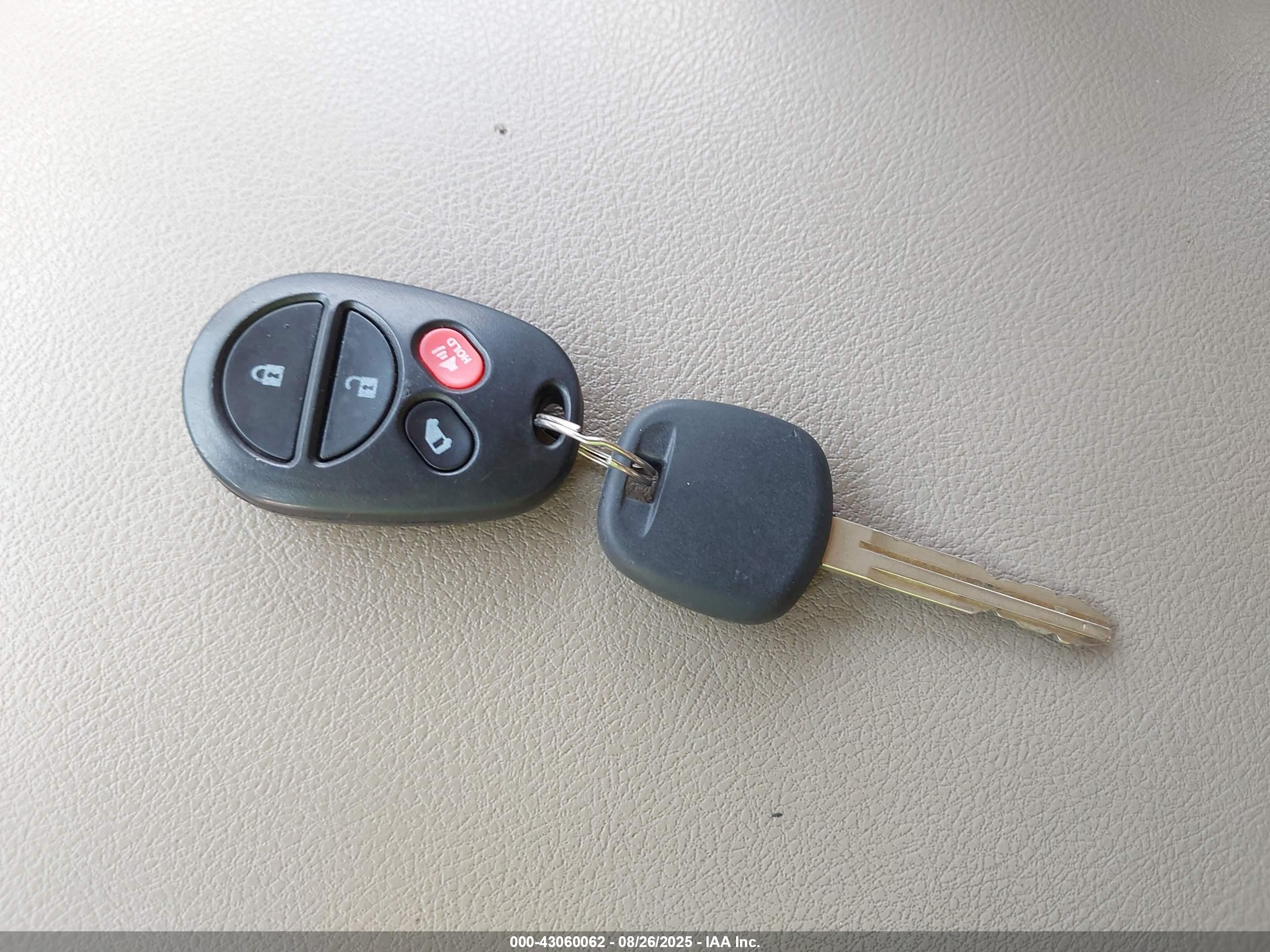 TOYOTA HIGHLANDER image 11