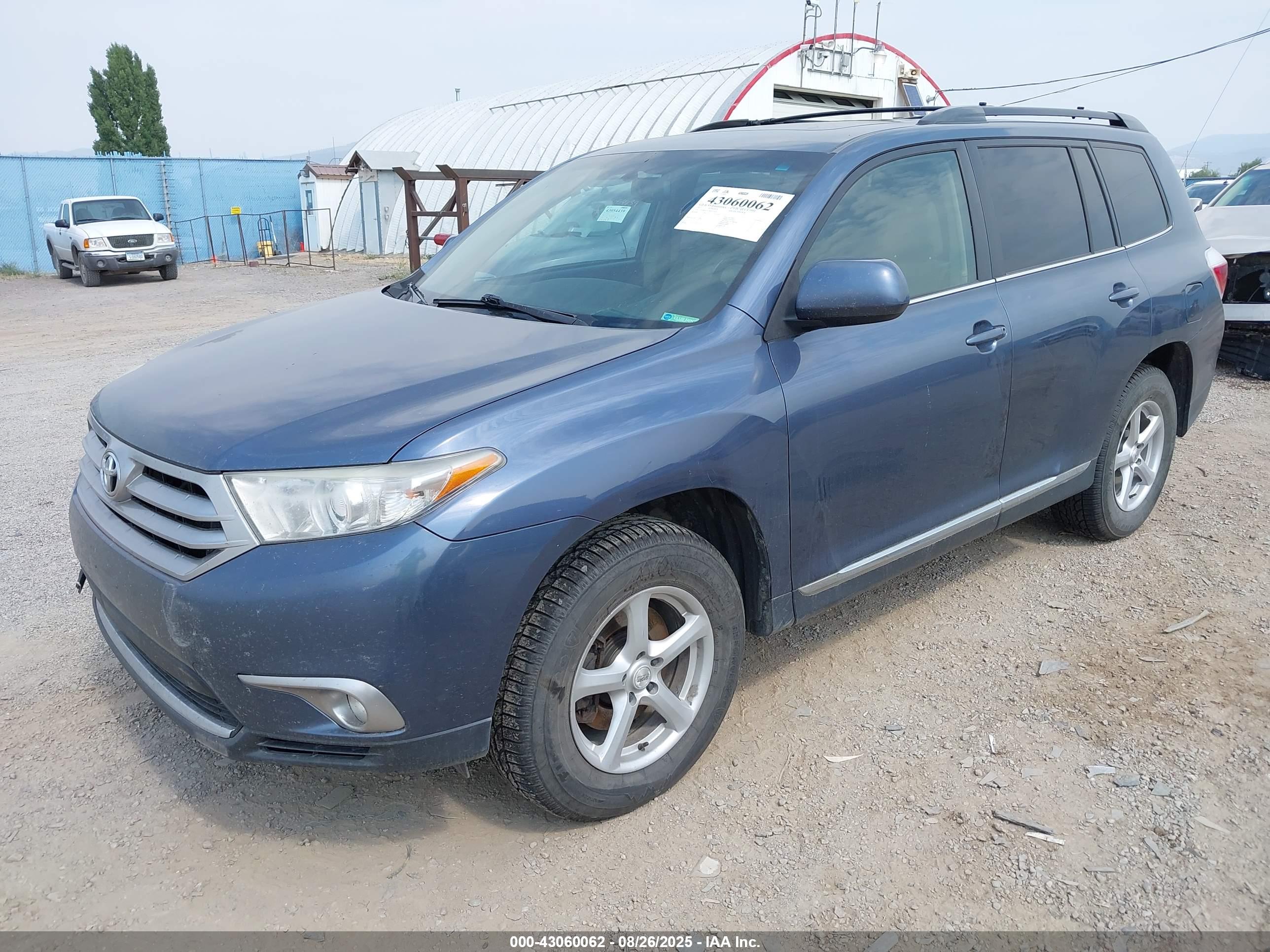 TOYOTA HIGHLANDER image 2