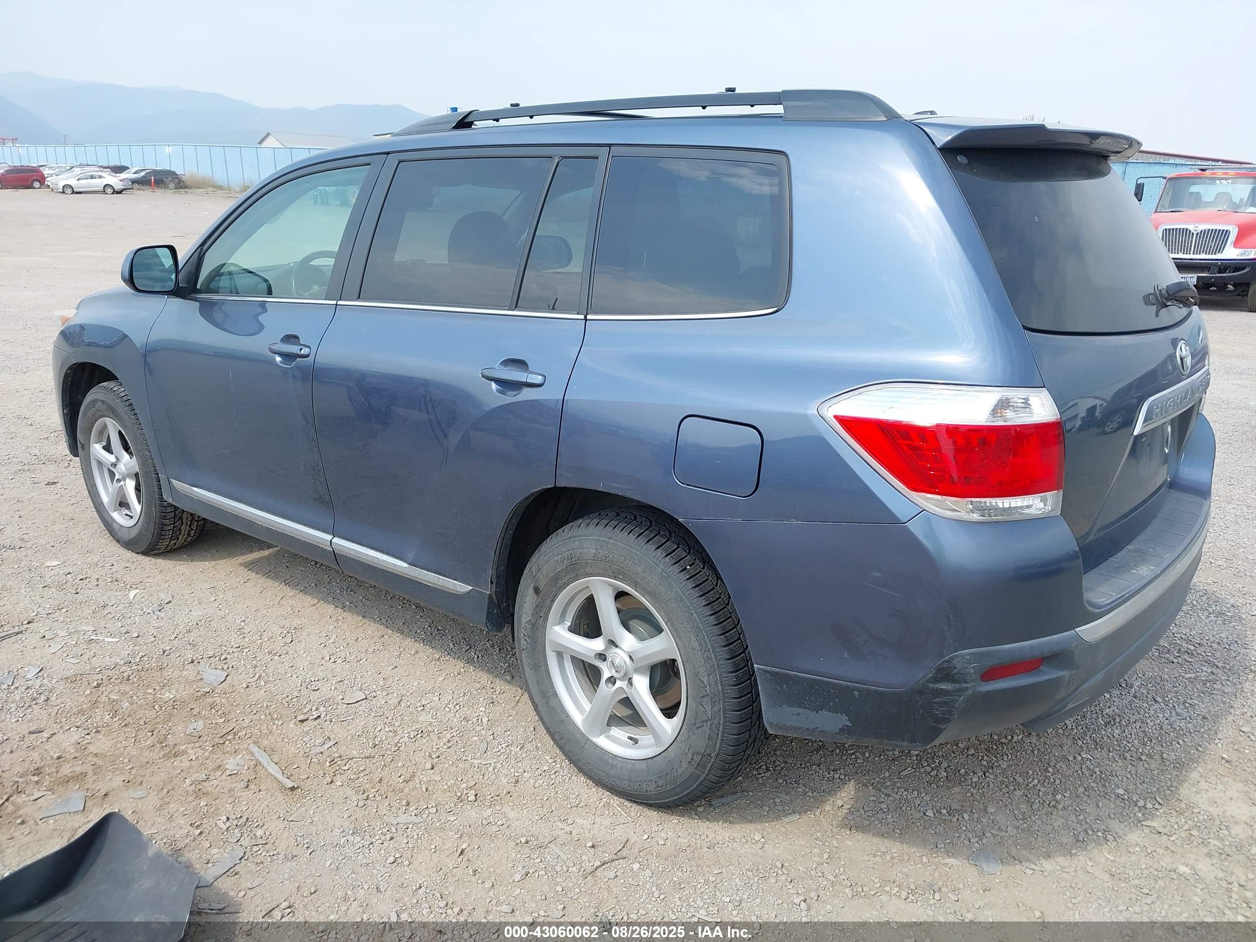 TOYOTA HIGHLANDER image 3