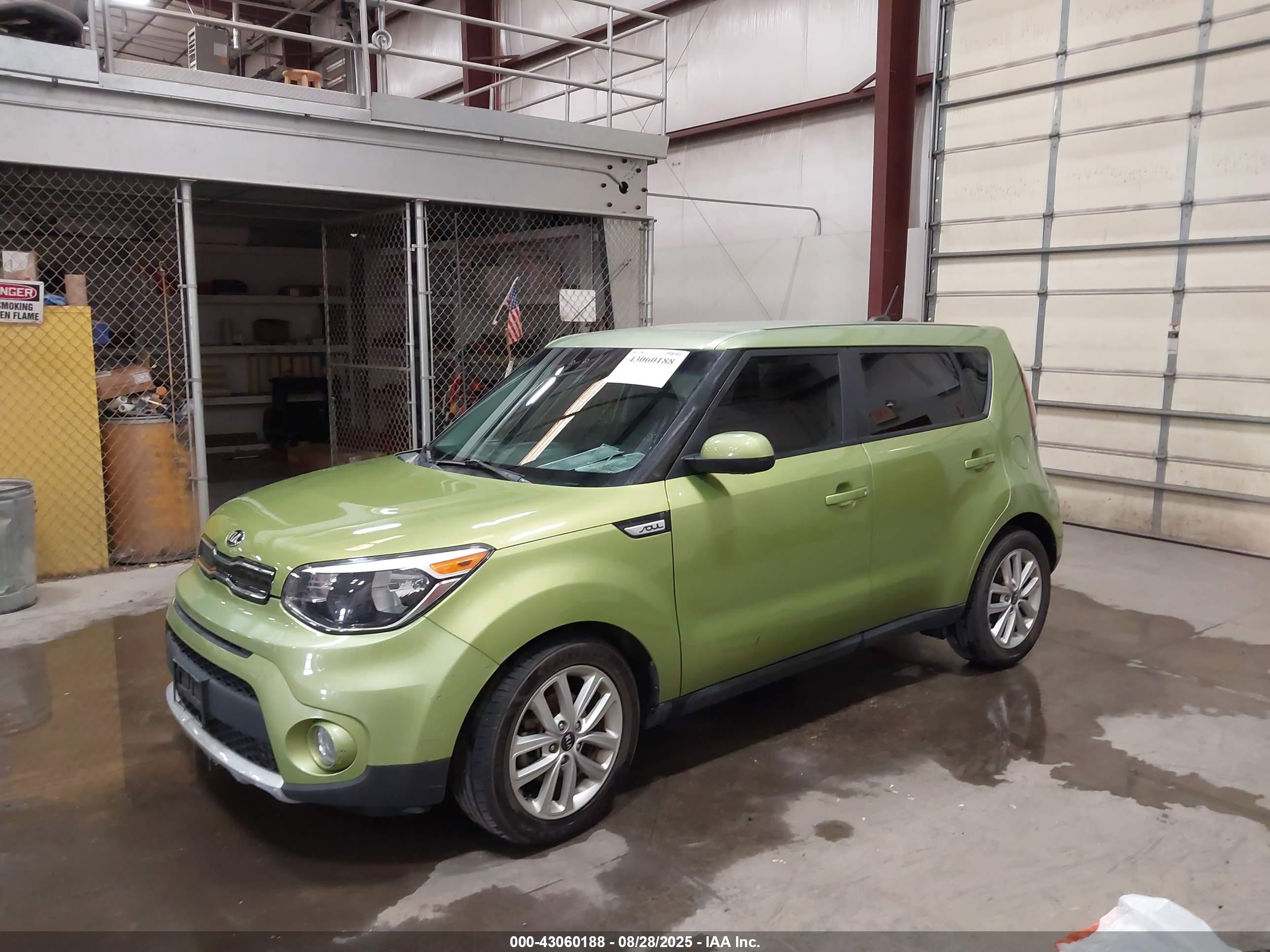 KIA SOUL image 2