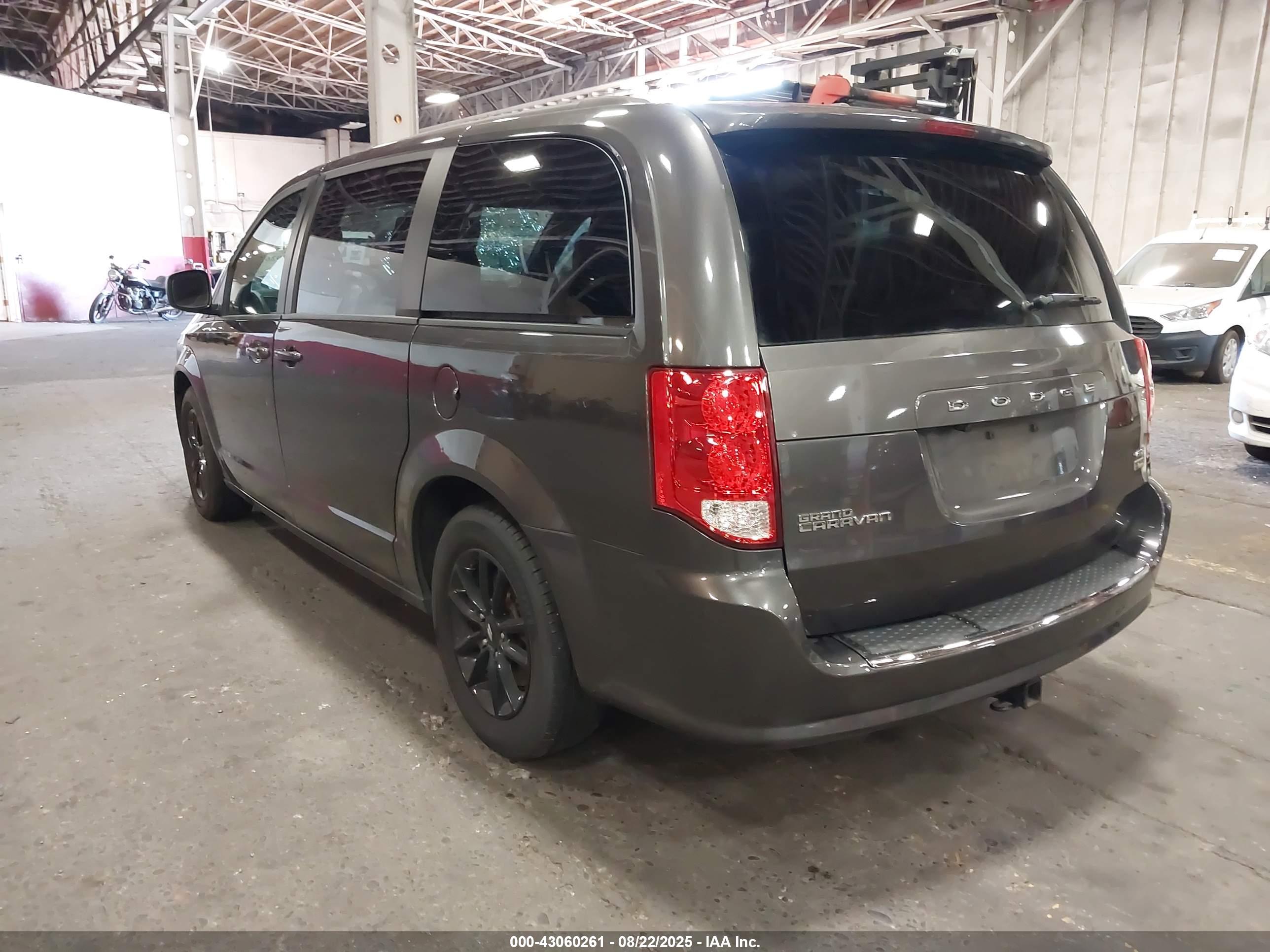 DODGE GRAND image 3