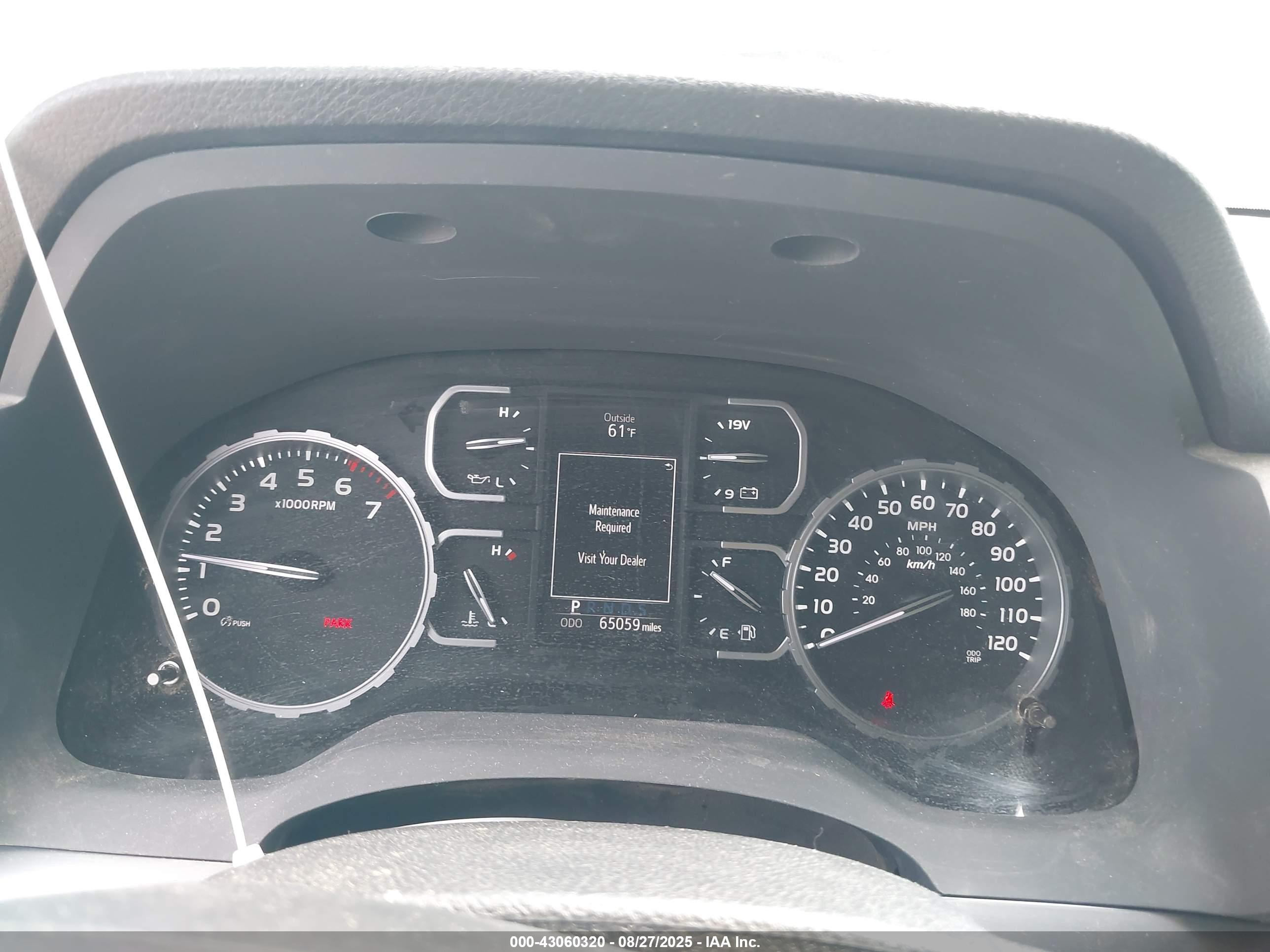 TOYOTA TUNDRA image 7