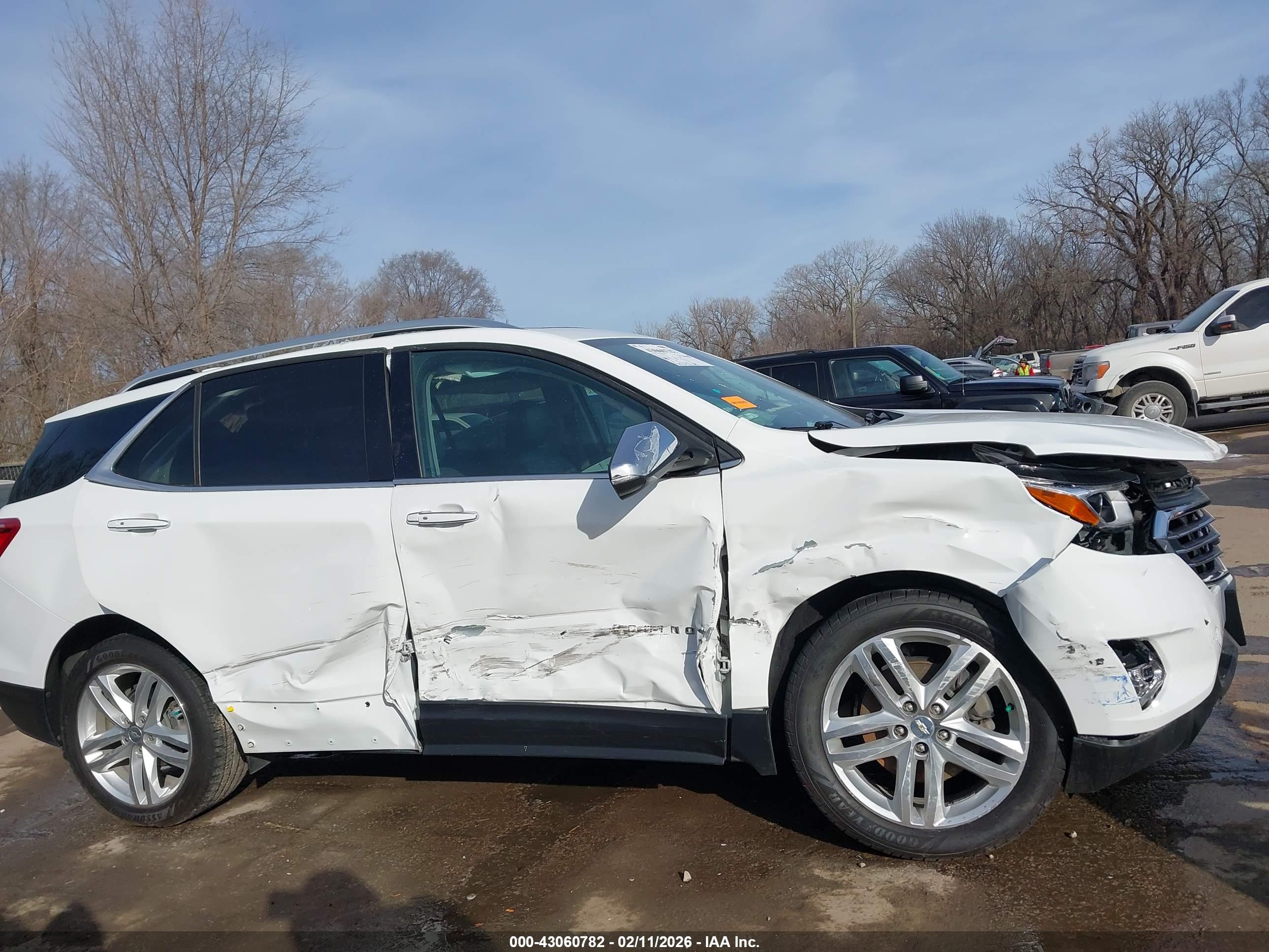 CHEVROLET EQUINOX image 6