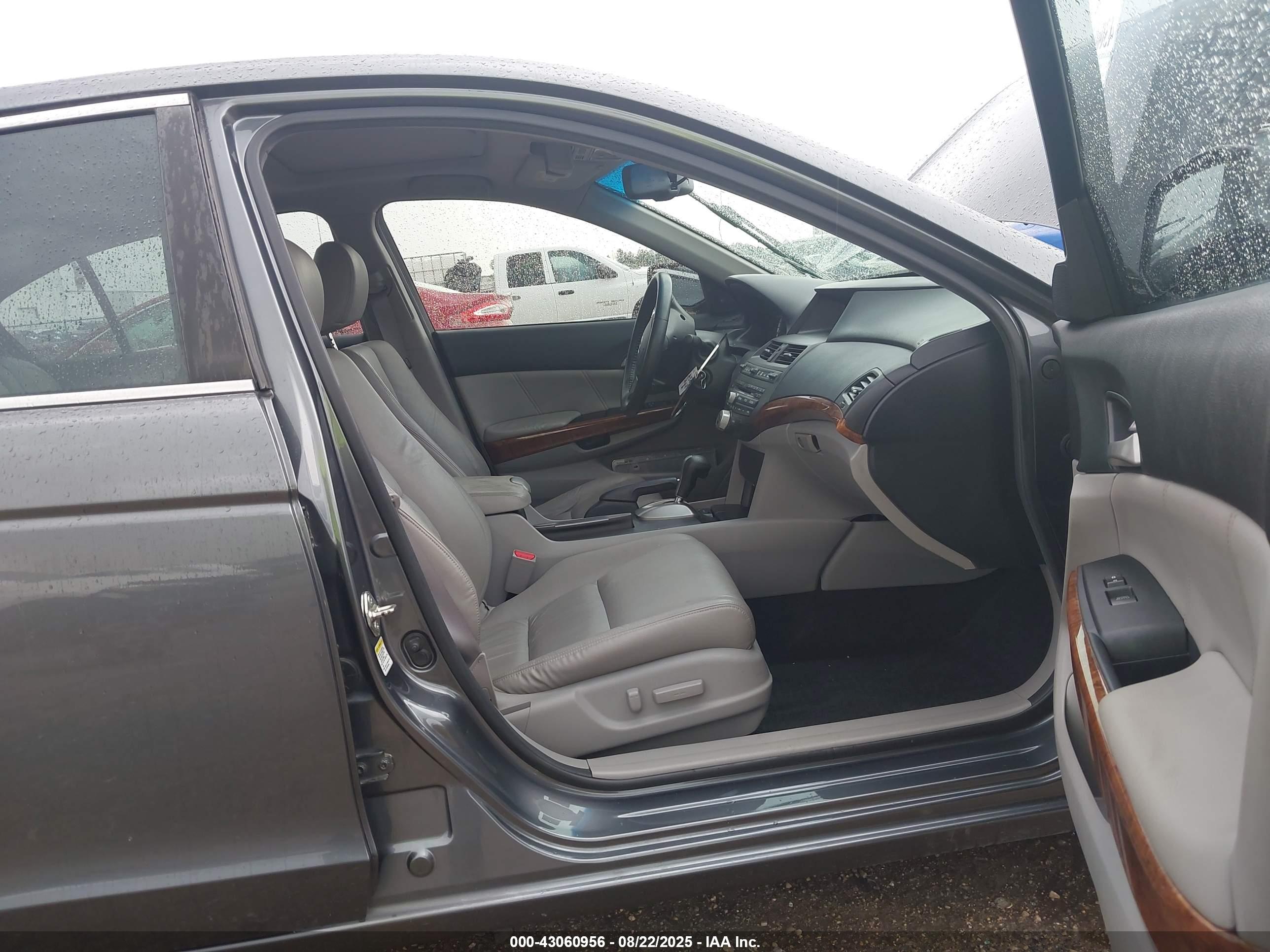 HONDA ACCORD image 5