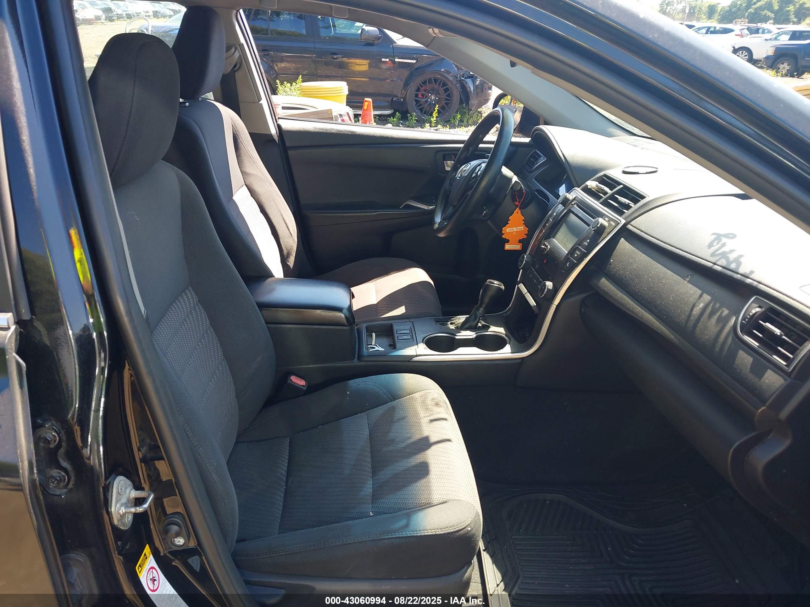 TOYOTA CAMRY image 5