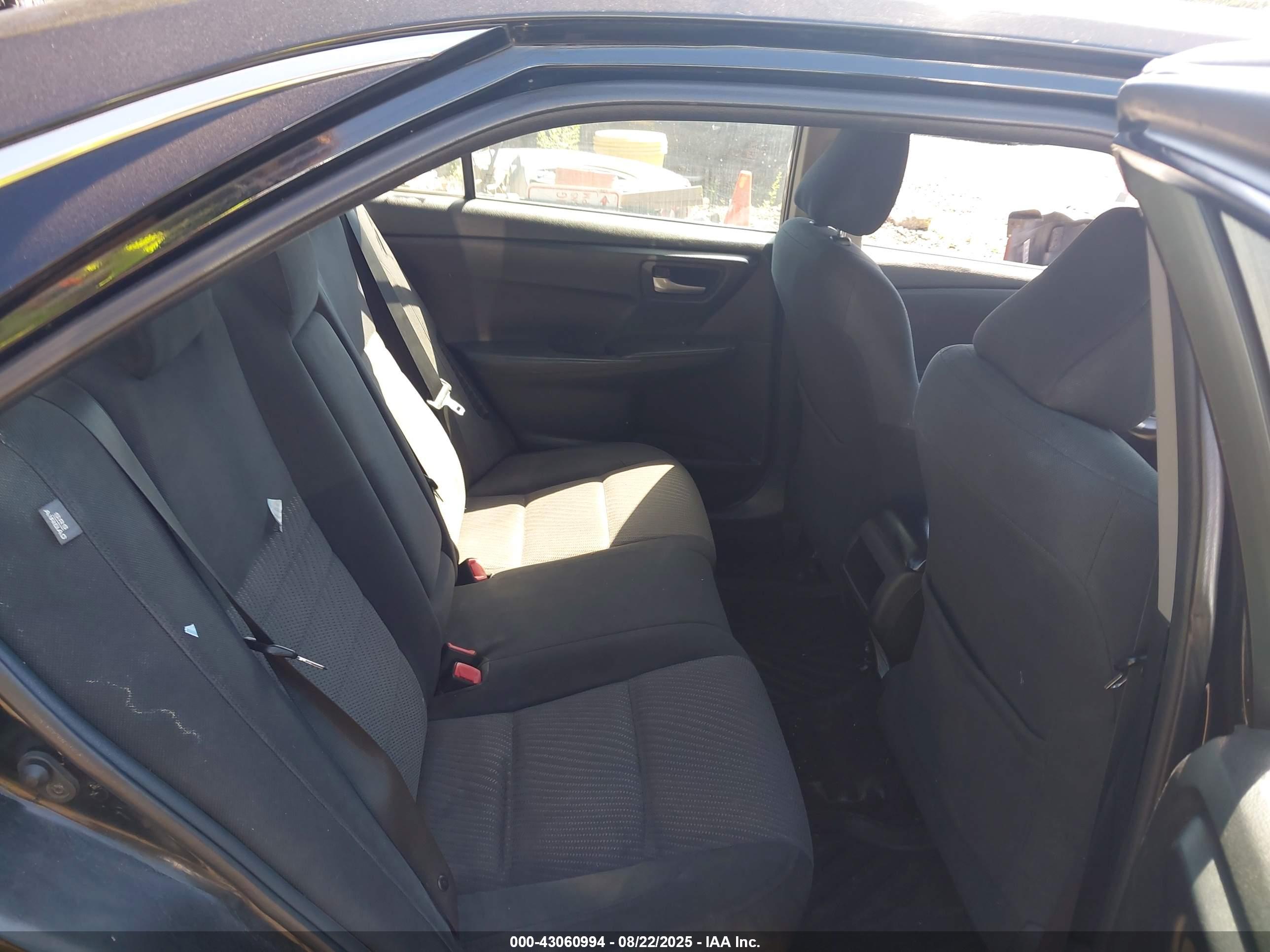 TOYOTA CAMRY image 8