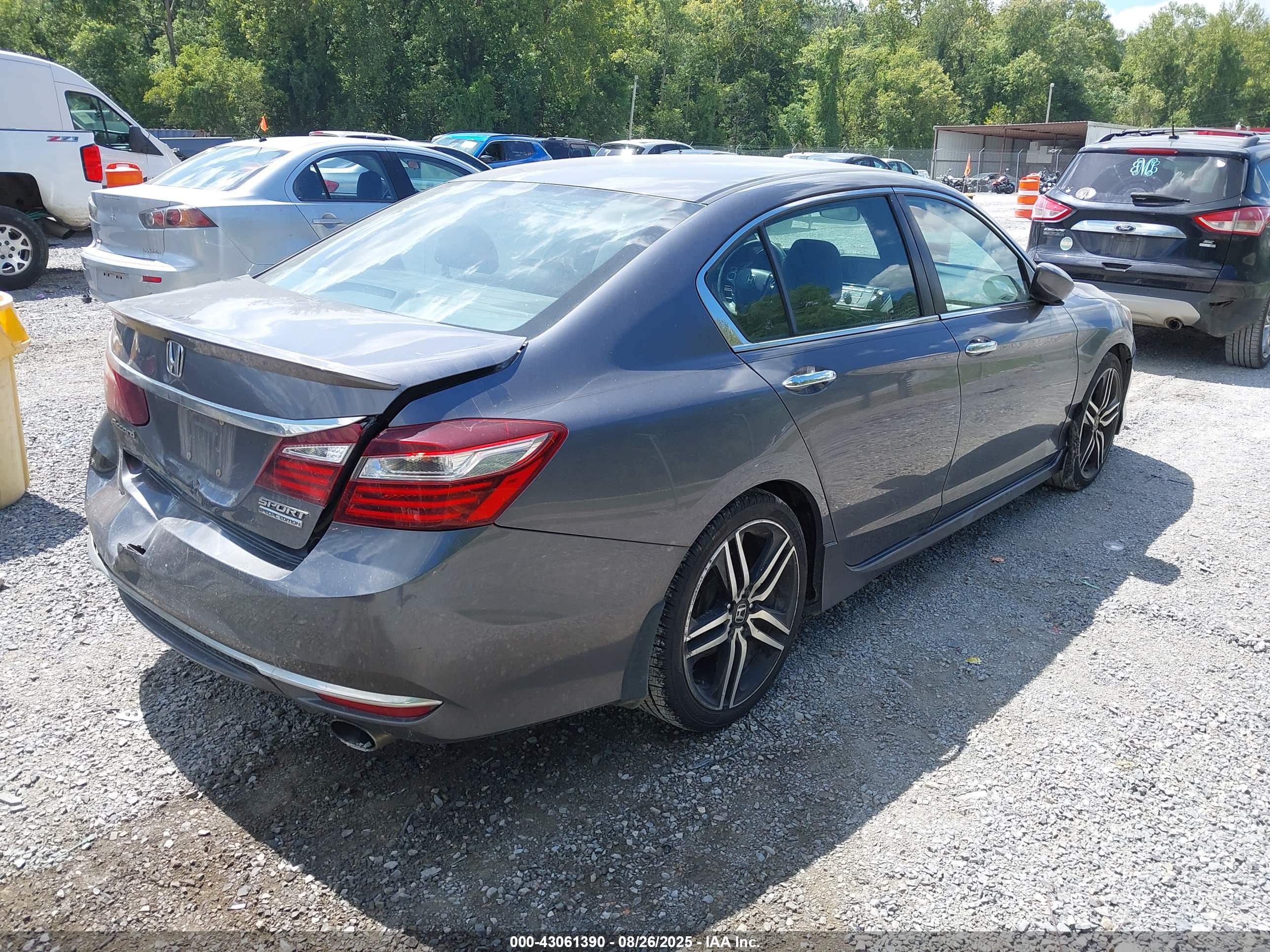 HONDA ACCORD image 4