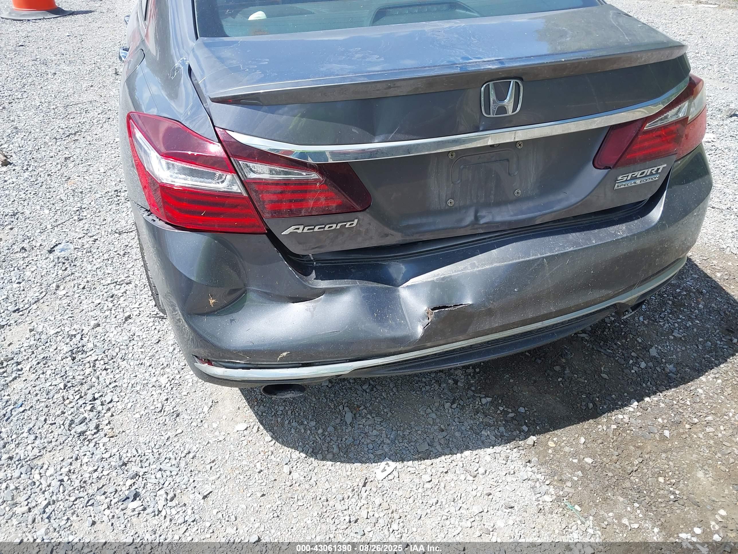 HONDA ACCORD image 6