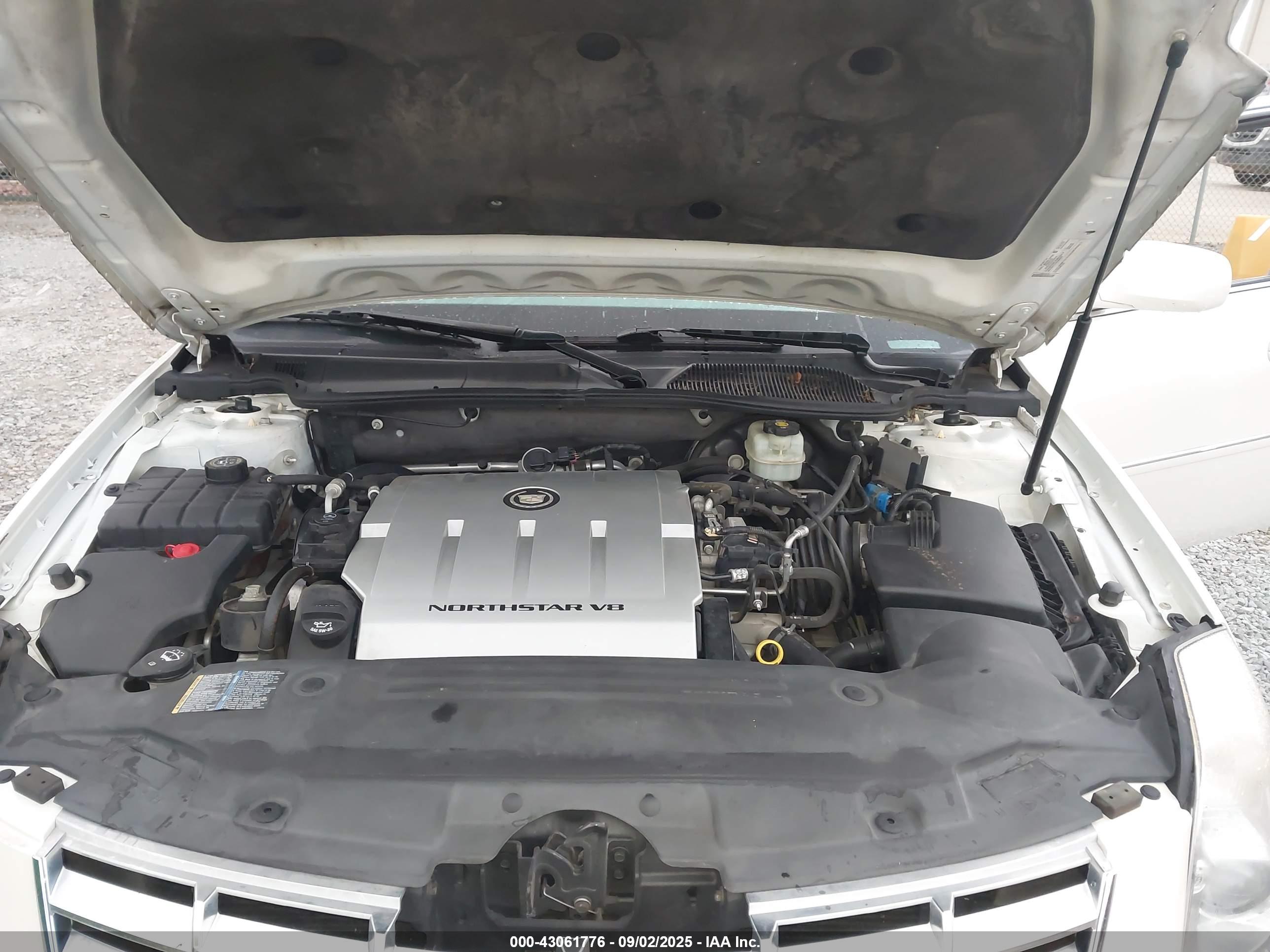 CADILLAC DTS image 10