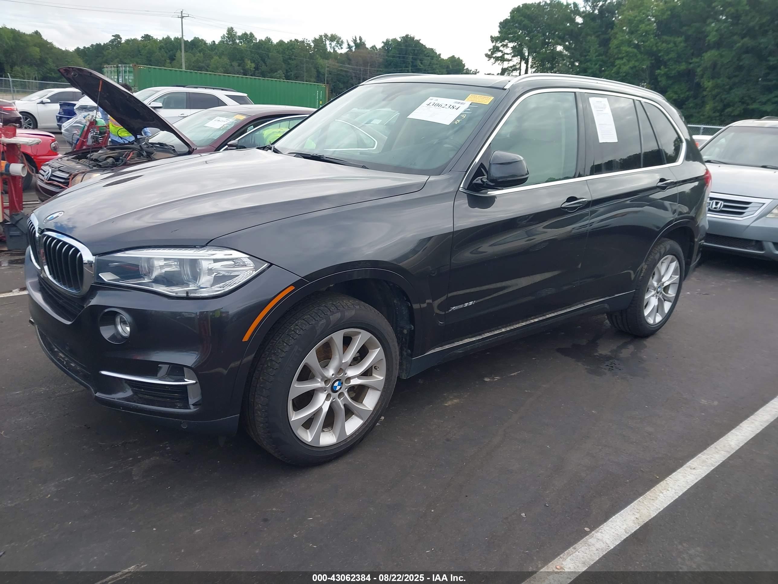 BMW X5 image 2