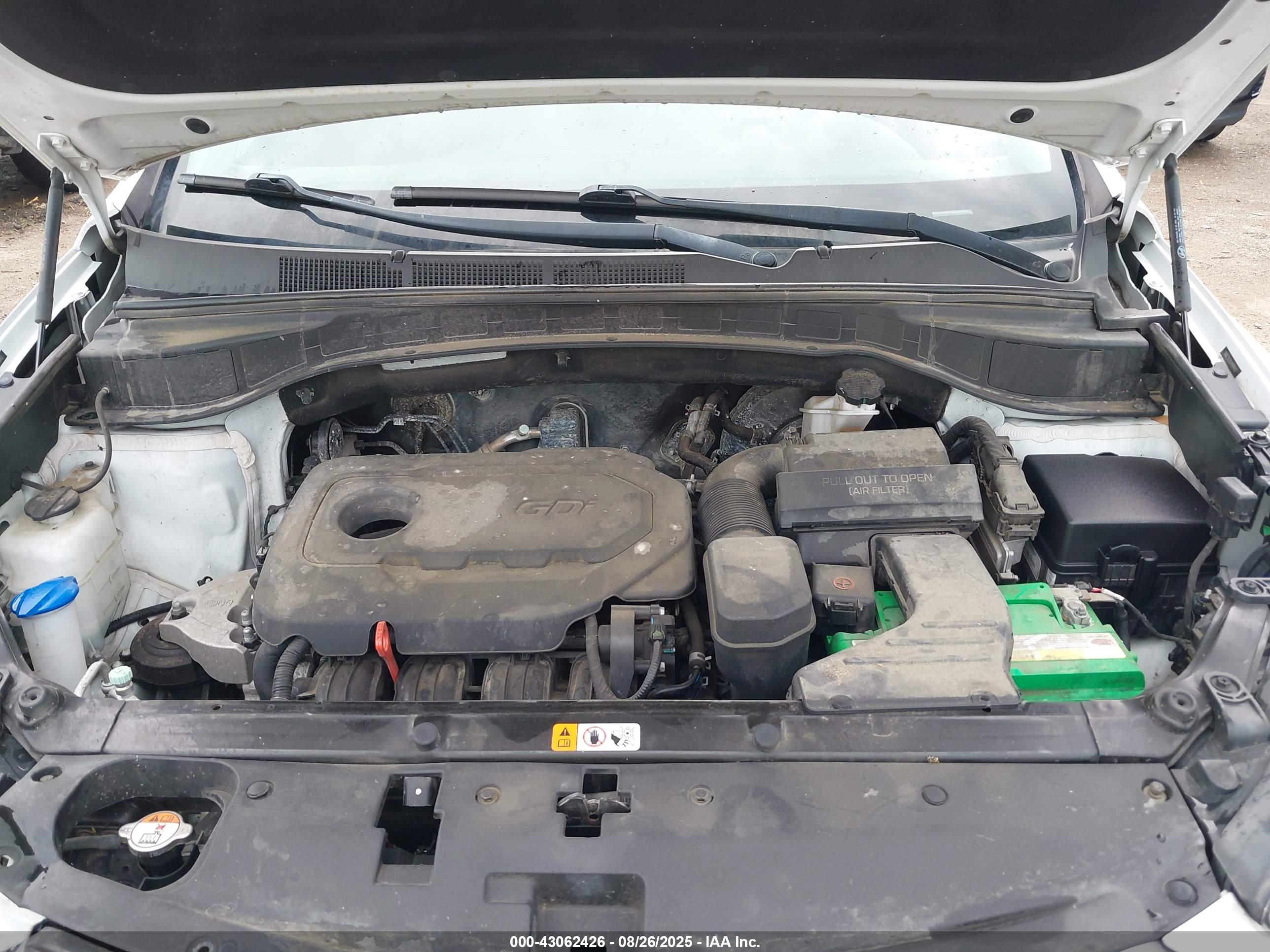 HYUNDAI SANTA image 10