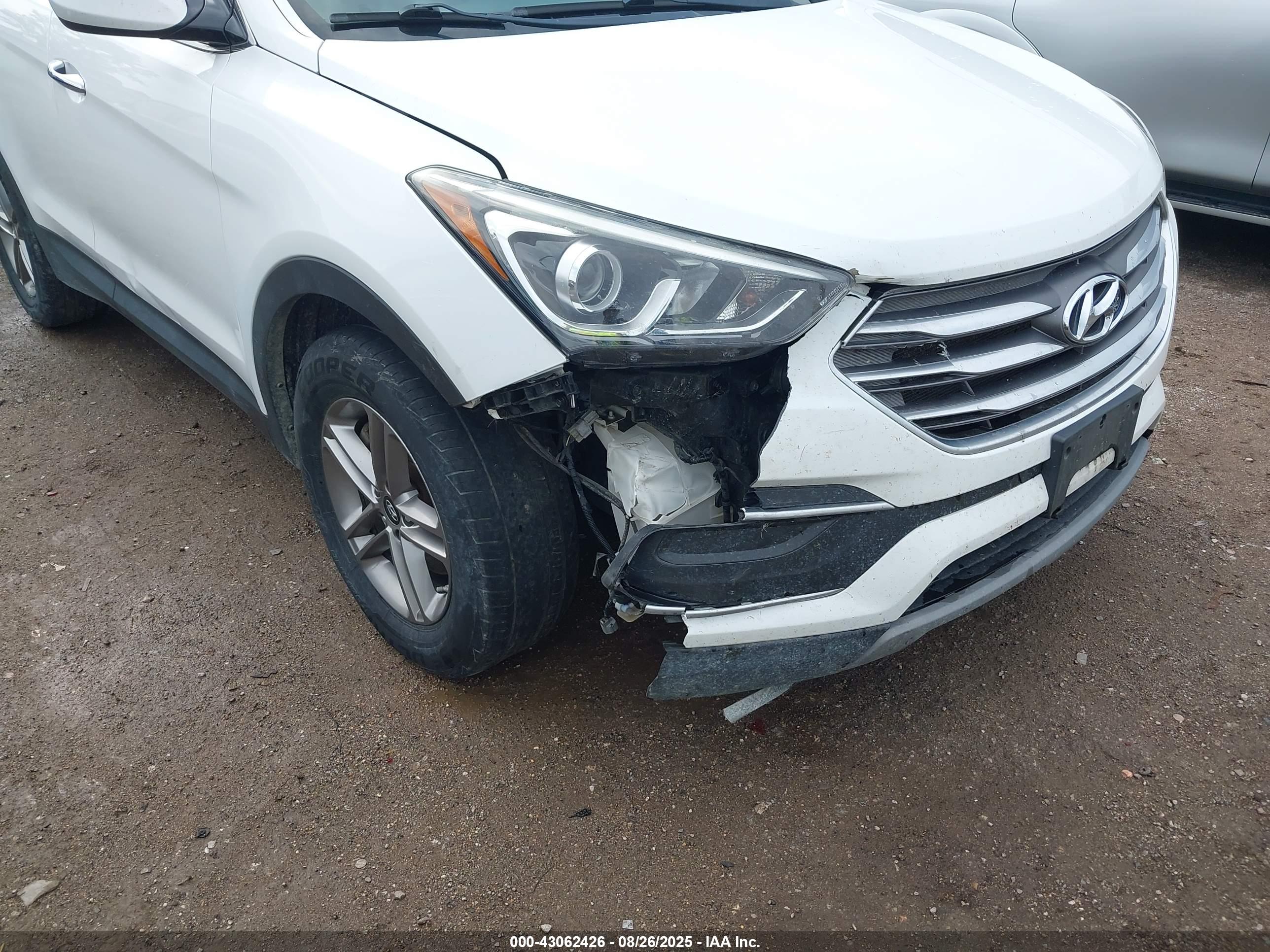 HYUNDAI SANTA image 6